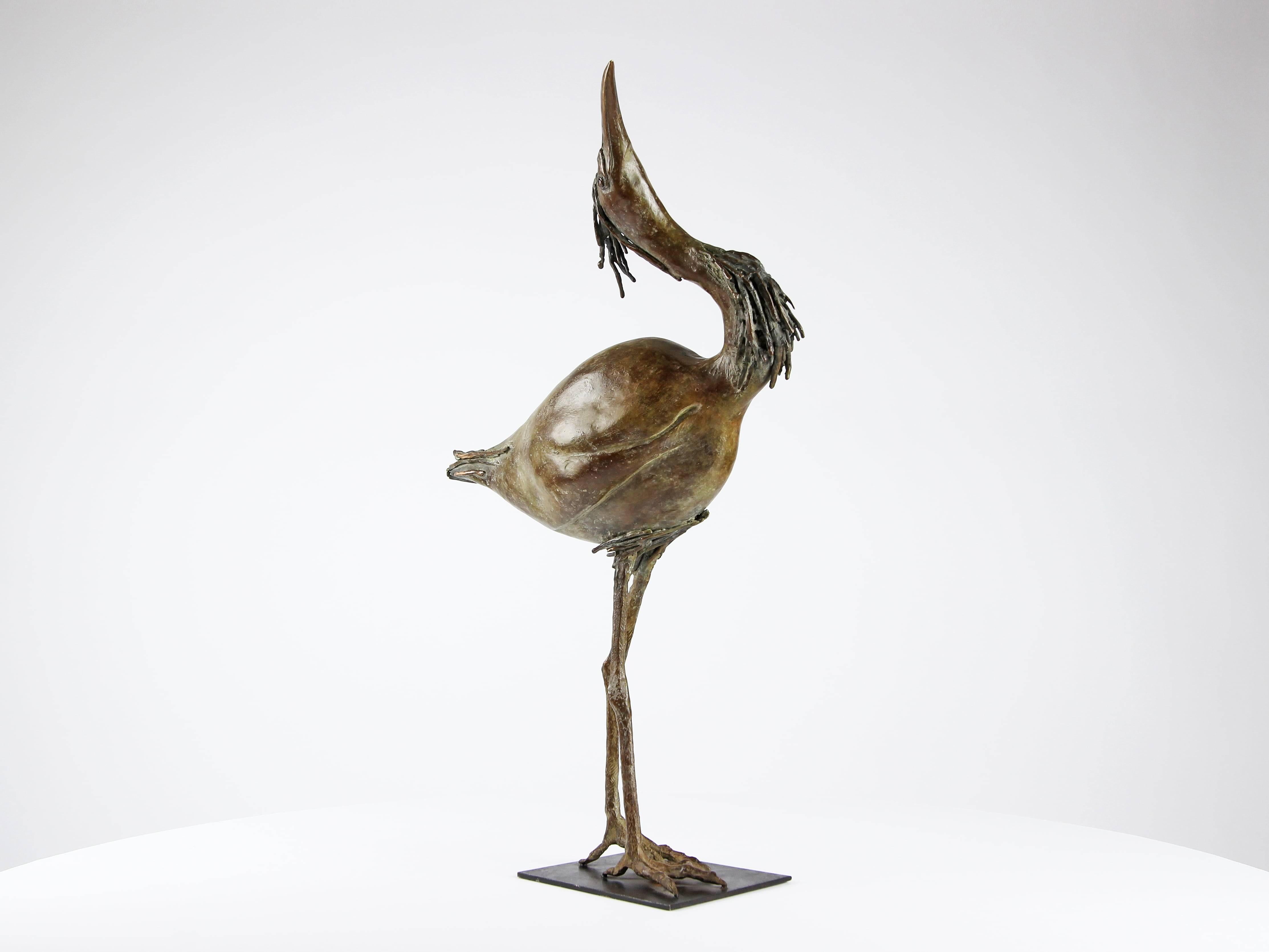 Egret by Chésade - Escultura animal en bronce de un ave, realista, expresiva en venta 2