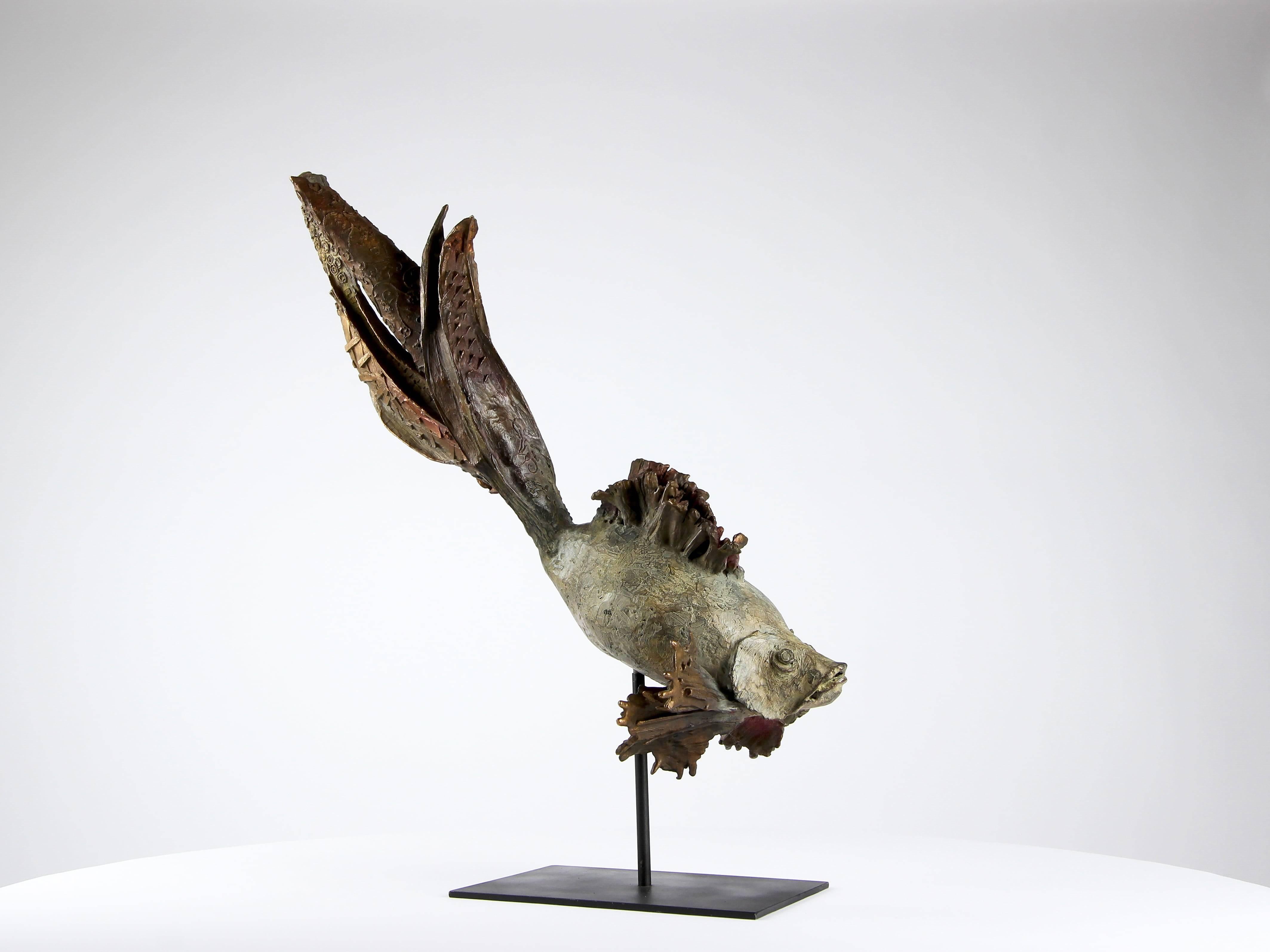 Der Siamesische Kampffisch "Princess" ist eine einmalige Skulptur des zeitgenössischen Künstlers Chésade, die das Interesse des Bildhauers an der Meereswelt zum Ausdruck bringt. Bronze, 44 cm × 60 cm × 25 cm.

Für Chésade ist das Meer "ein