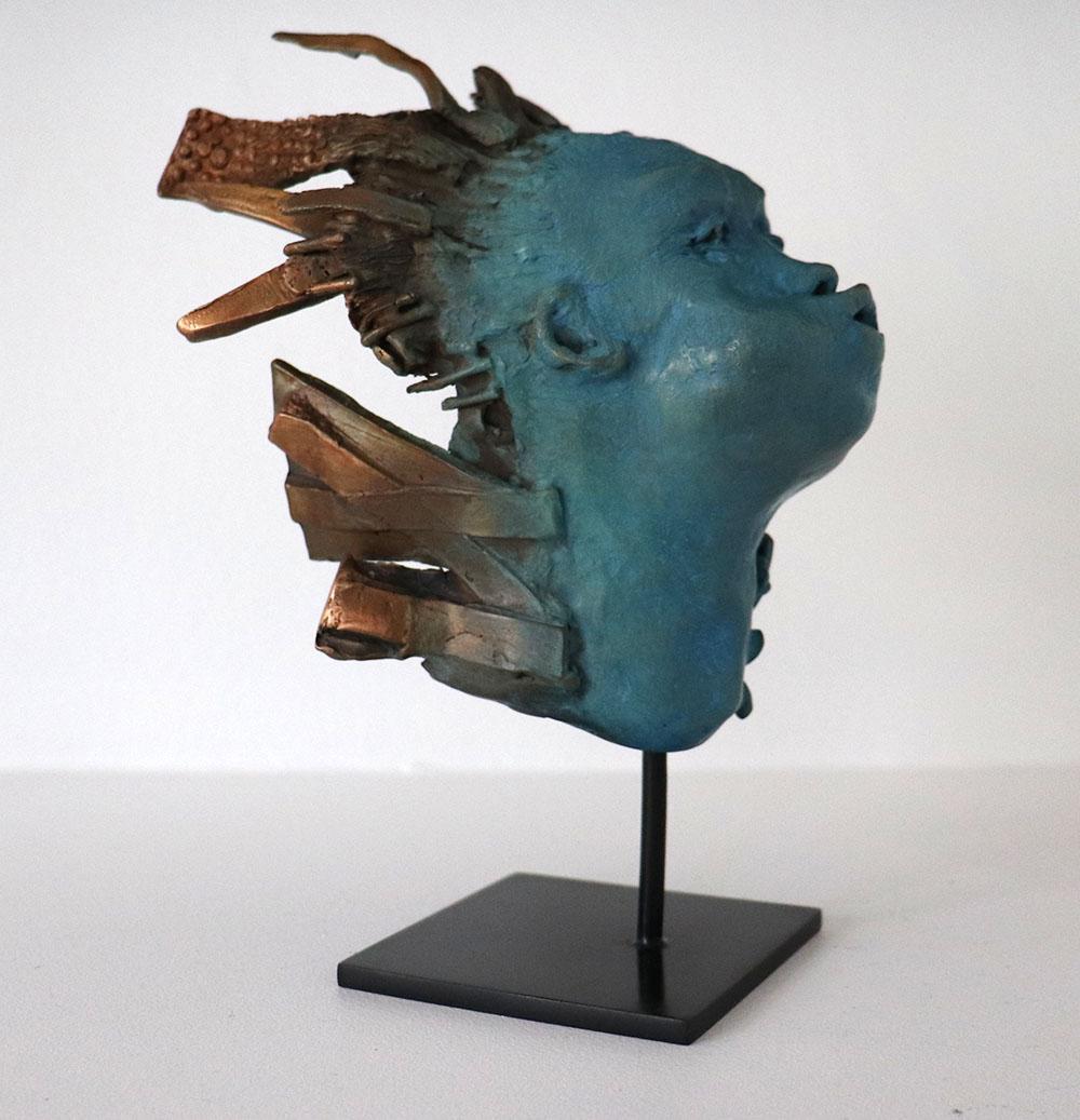 El Viento II de Chésade - Figura alegórica, escultura única de bronce, tono azul en venta 2