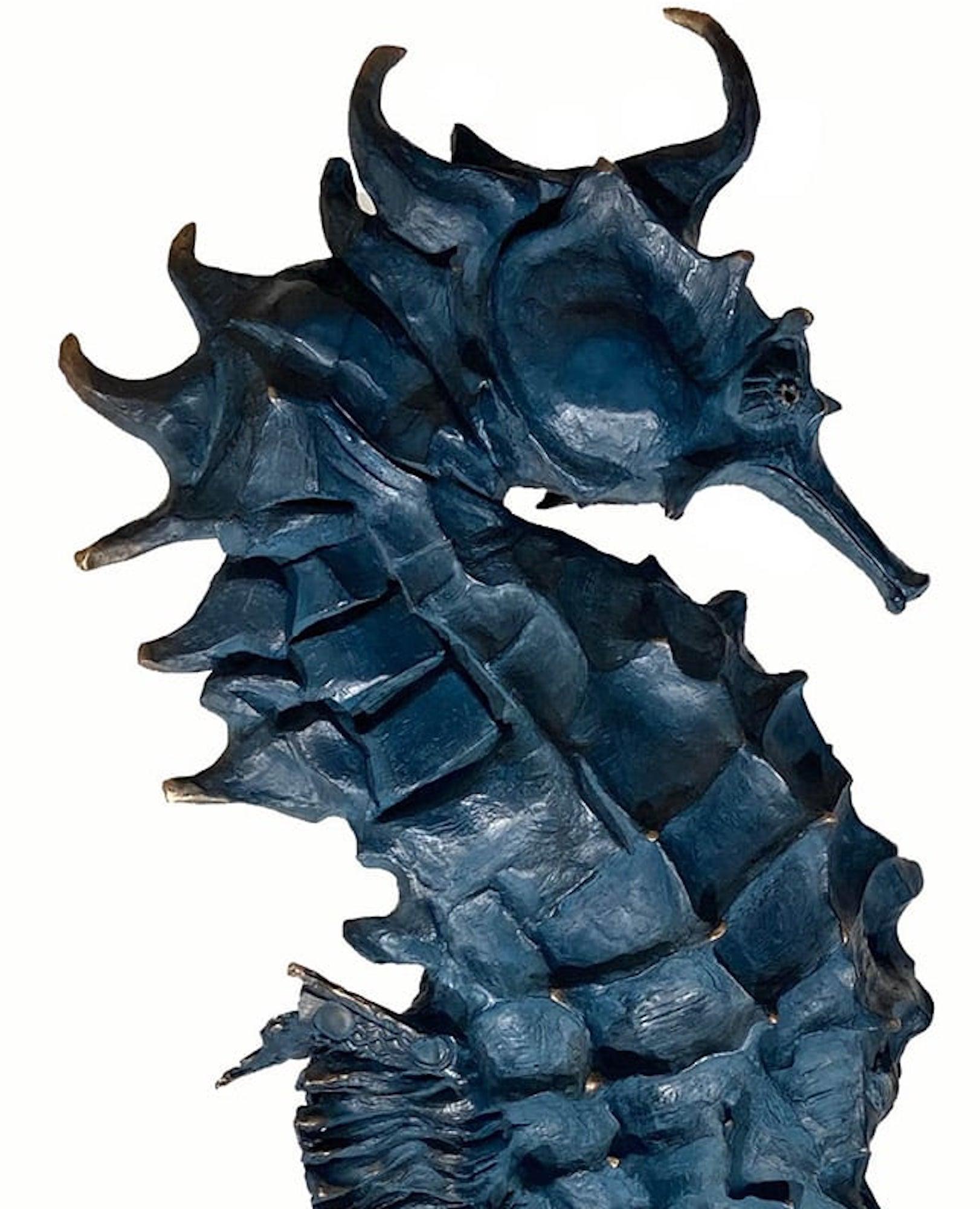 Ultramarinblaues Rex-Seepferdchen von Chésade - Skulptur aus Bronze, Meerestier, Marine, blau im Angebot 4