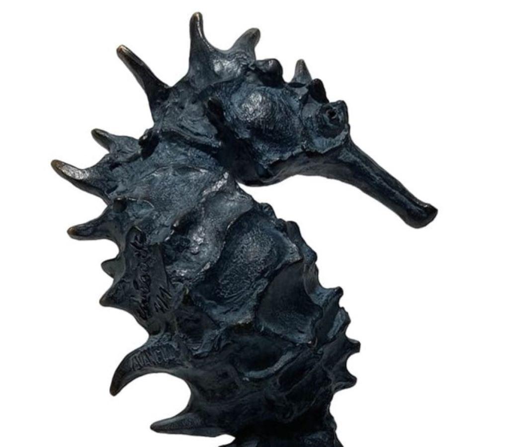 Hippocampe Outremer II par Chésade - Sculpture en bronze, art animalier, vie marine en vente 3