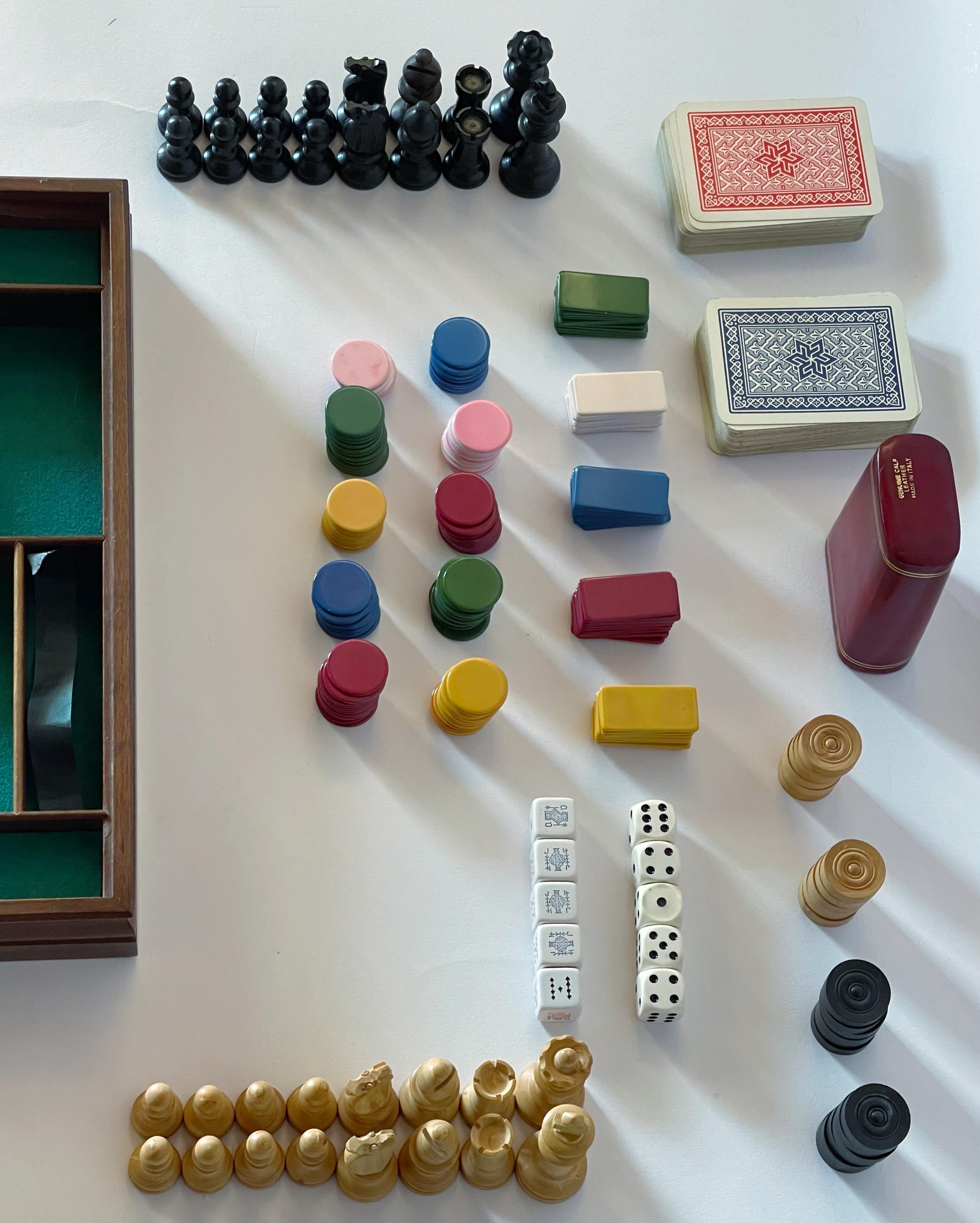 FORNASETTI Schachbrettspiel-Set aus Schachbrett (Holz) im Angebot