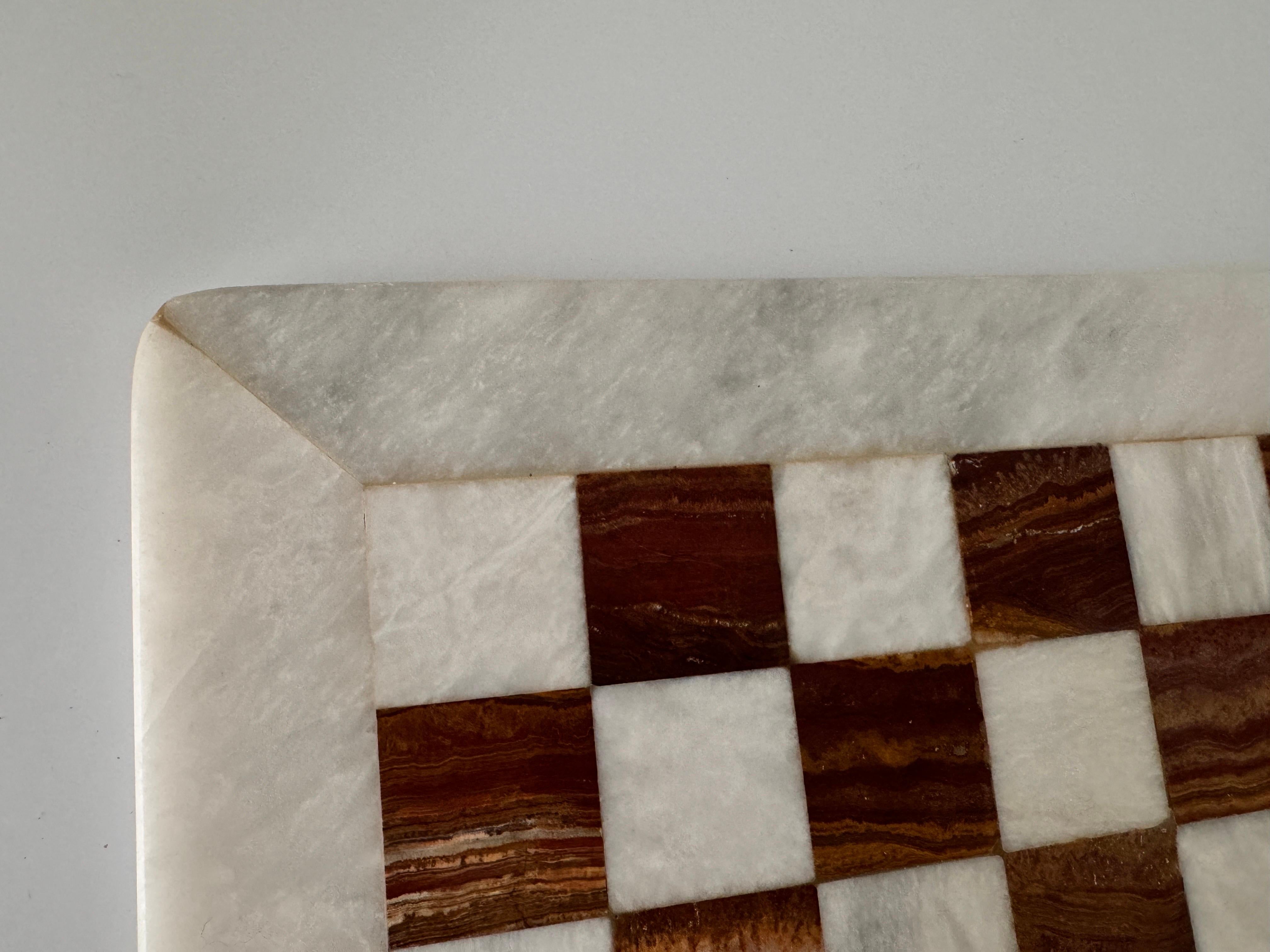 Chess Board in Onyx and Marble, White and Brown Color In Good Condition For Sale In Auribeau sur Siagne, FR