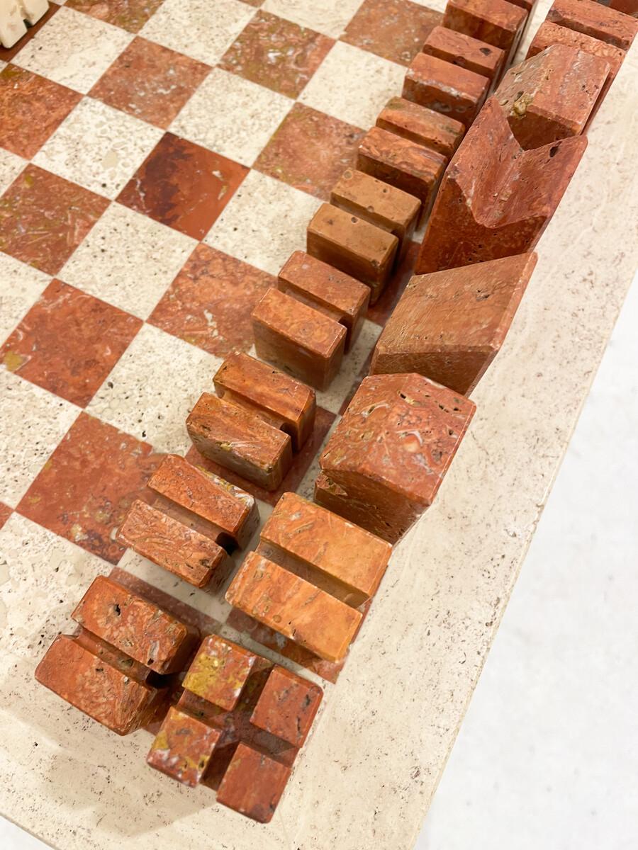 Late 20th Century Chess Game in Two Colored Travertine, Angelo Mangiarotti, Italy, 1970 For Sale