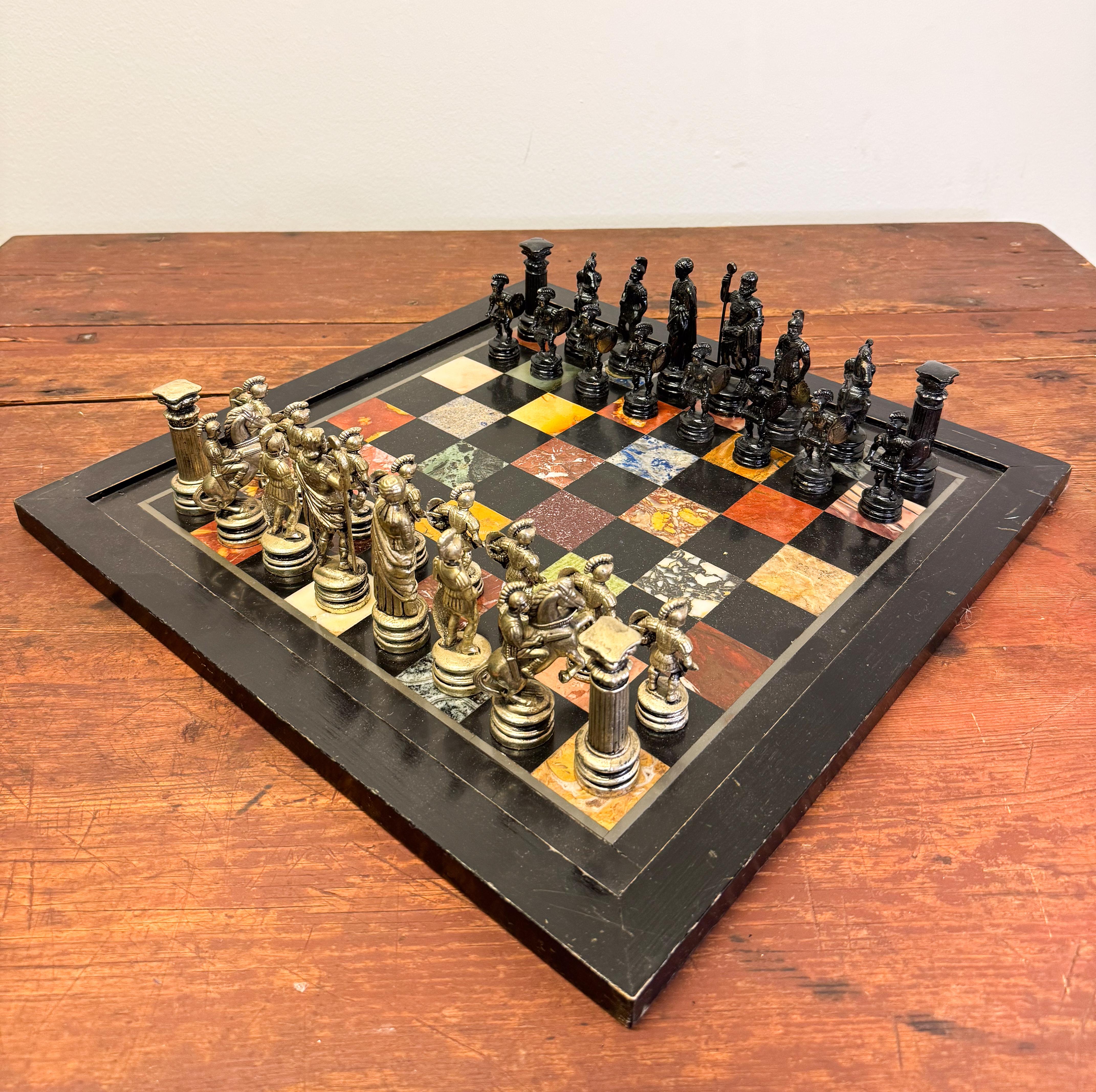 Schachspielset - Pietra Dura Marmor 19. Jahrhundert Italien (Italienisch) im Angebot