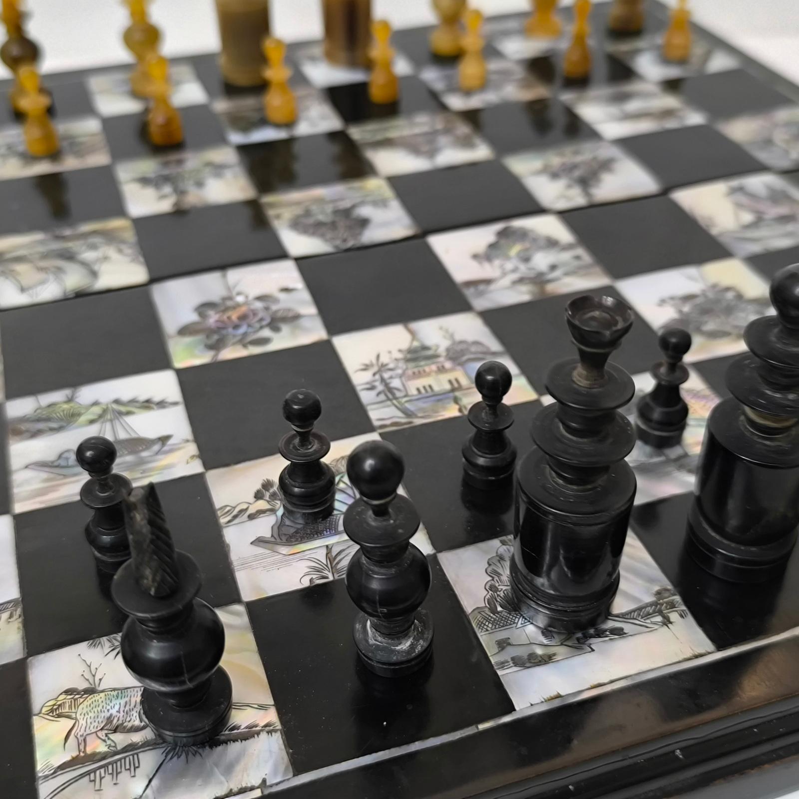 Chess Game Set with Handmade Mother-of-Pearl Inlaid Chessboard Black Lacquered For Sale 1