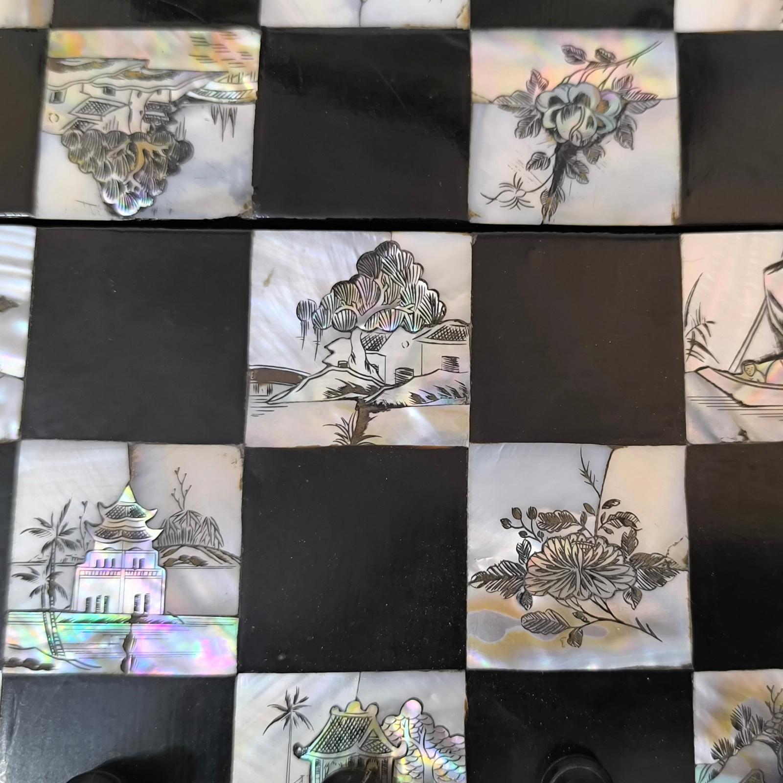 Chess Game Set with Handmade Mother-of-Pearl Inlaid Chessboard Black Lacquered For Sale 2