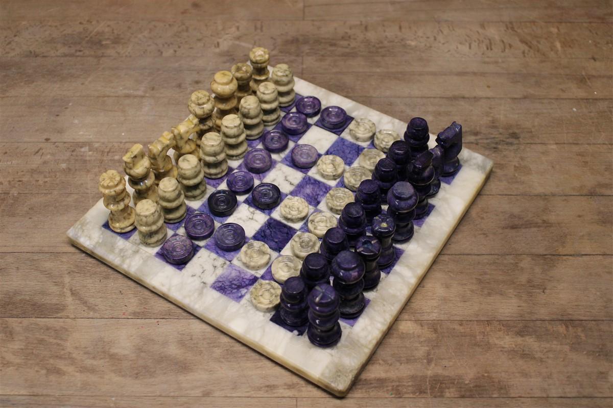 Chessboard in White and Colored Marble Italian Design 1970s In Good Condition For Sale In Palermo, Sicily