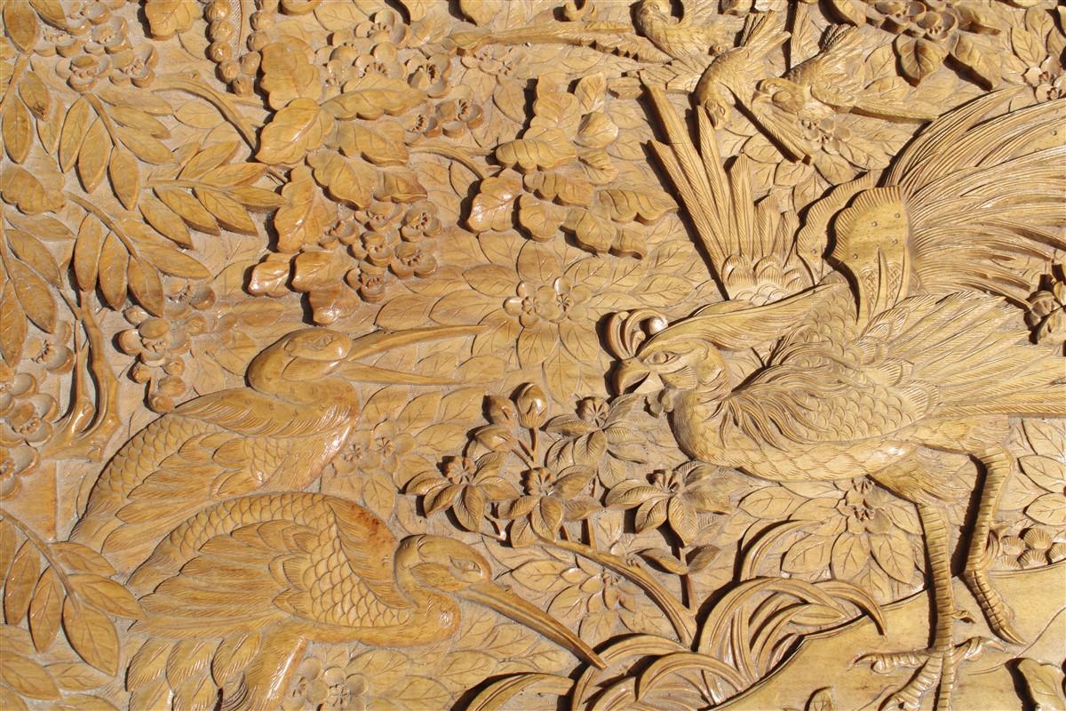 Kommode 1930 Asiatisch Holz geschnitzt vollständig von Hand Vögeln Pfingstrosenblüte Ahornbaum im Angebot 5