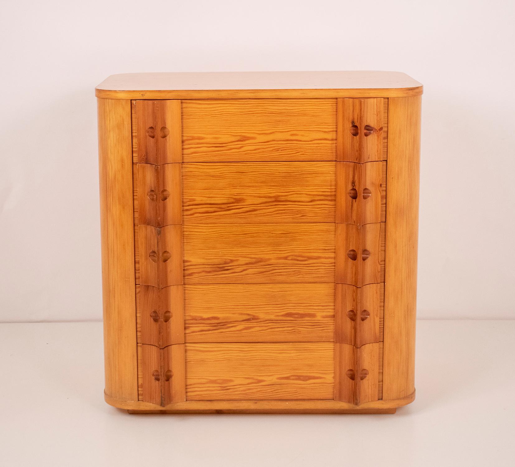 Chest by Jordi Vilanova, Pine, Spain, 1970s For Sale 2