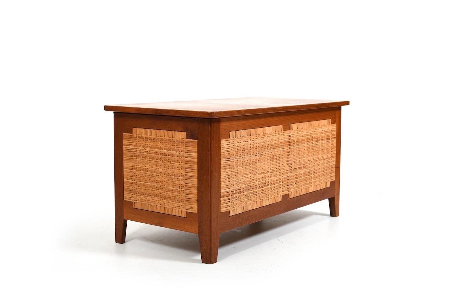 Scandinave moderne Coffre par Kai Winding pour Poul Hundevad Danemark années 1960. en vente