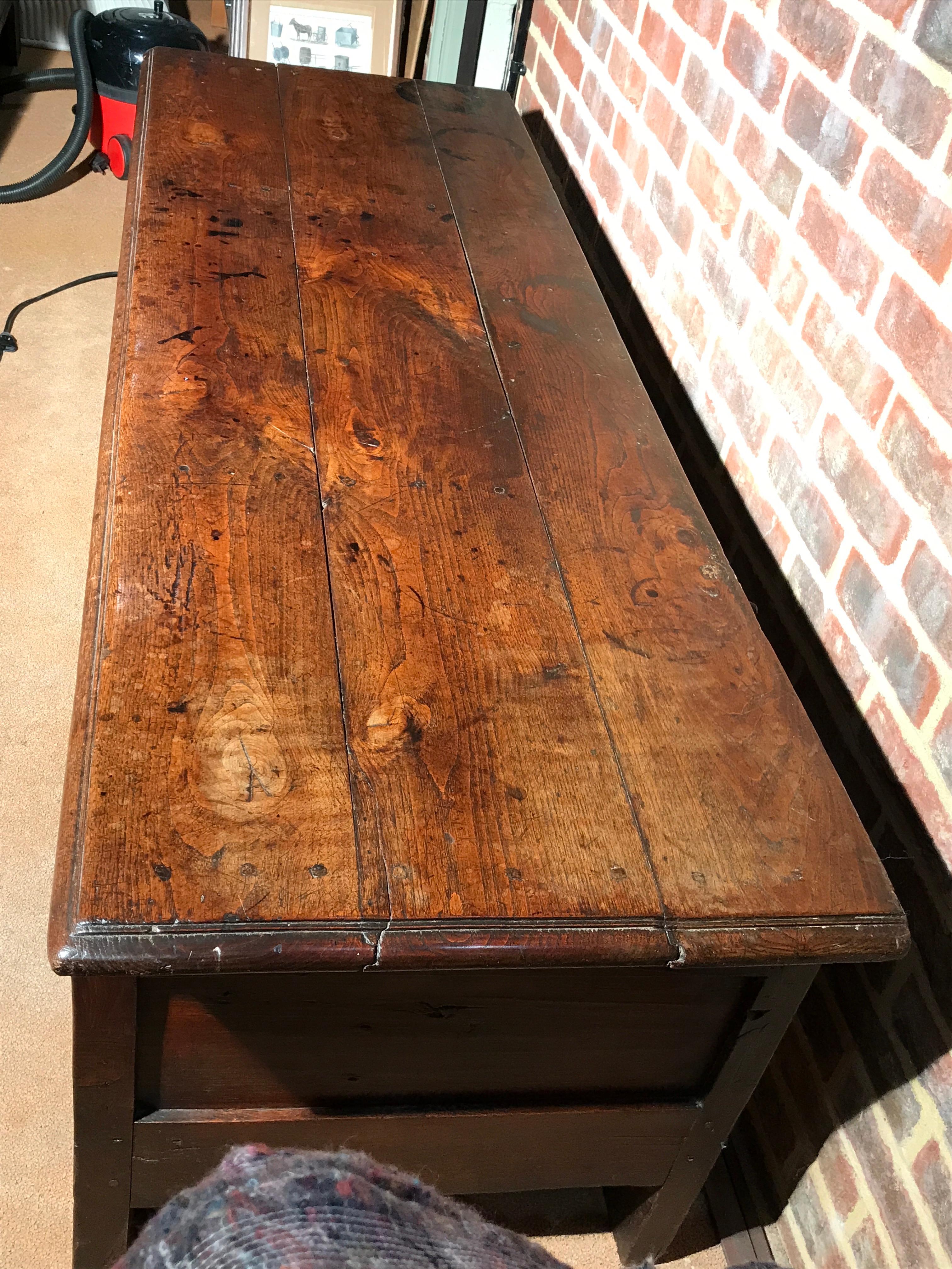 Chest, Coffer, 17 Century, German, Baroque, Oak, Marquetry, Inlay, 30 cubic feet For Sale 3