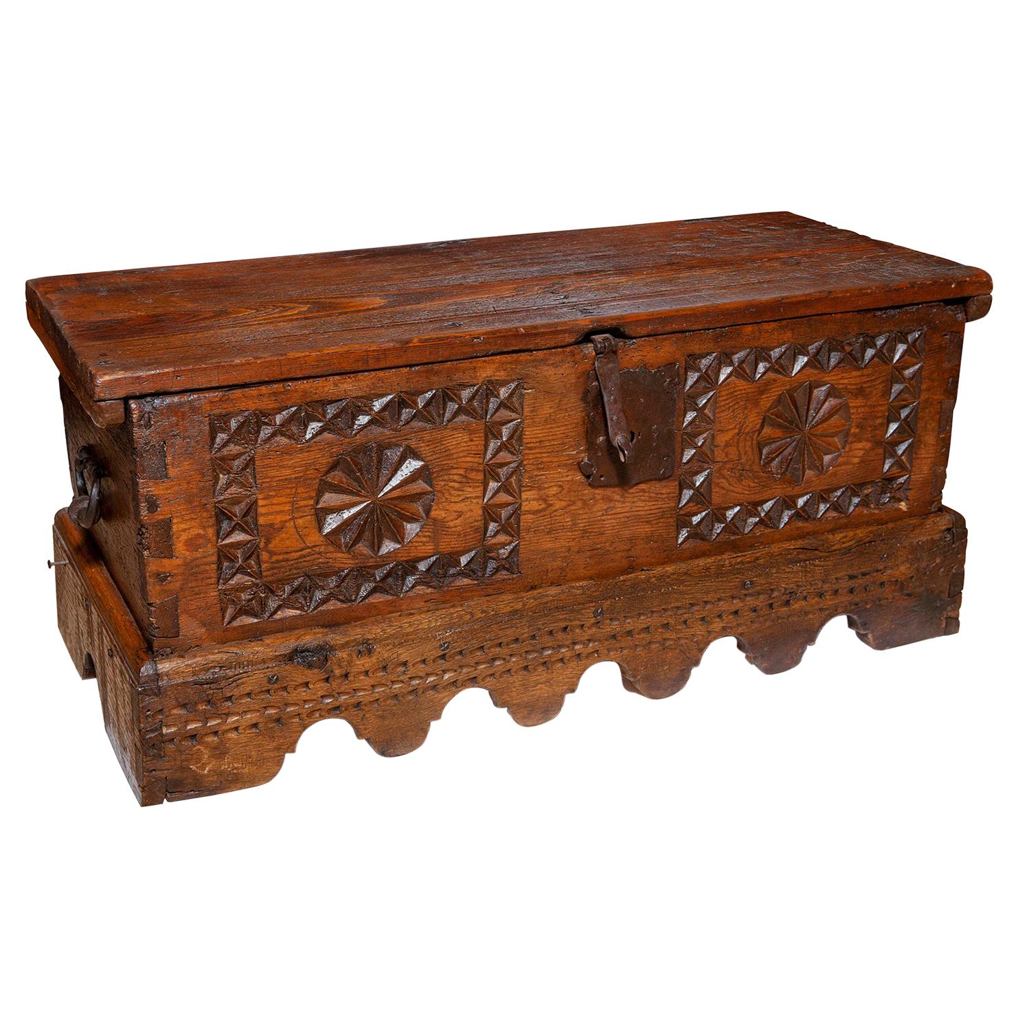 Chest Coffer Spanish Chip Carved Folk 18th Century Pine Ironwork Small