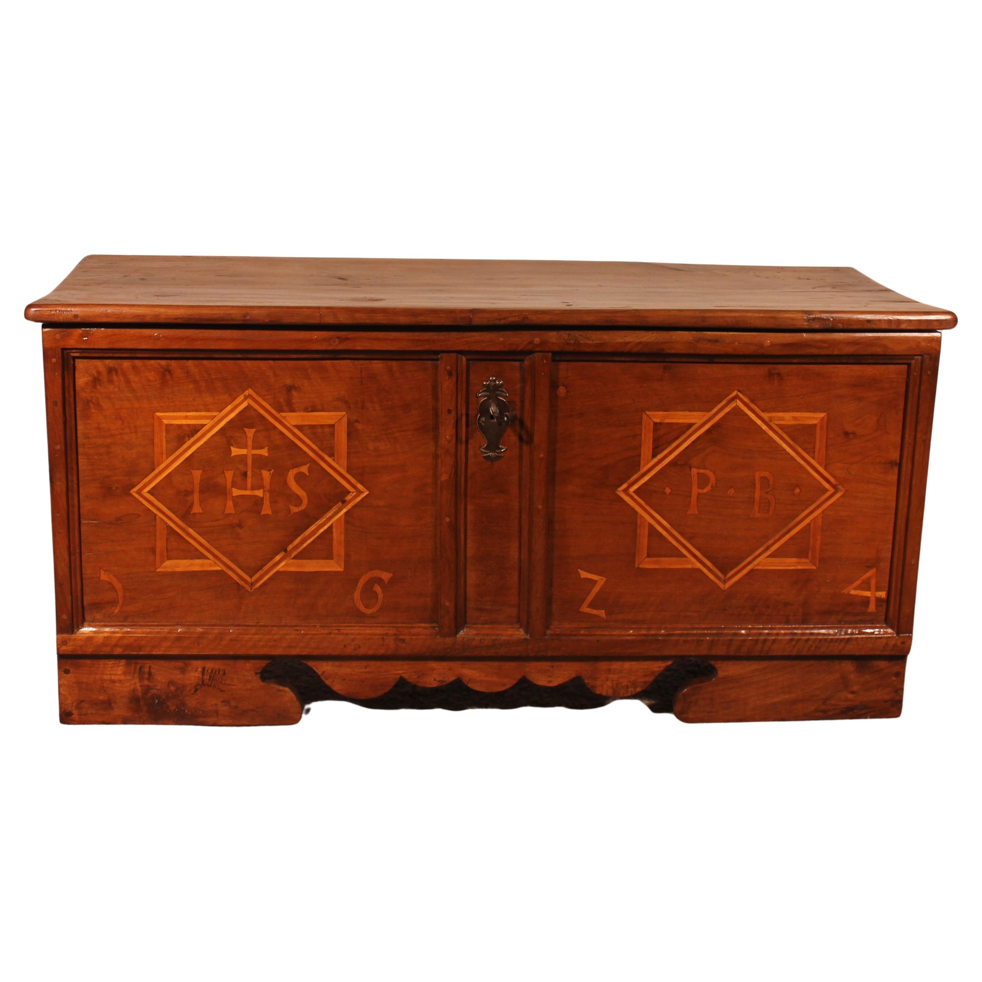 Chest Dated 1624 - Haute Savoie For Sale