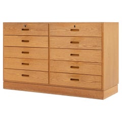 Chest f drawers by Kai Winding