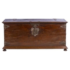 Chest in vine wood - 18th century