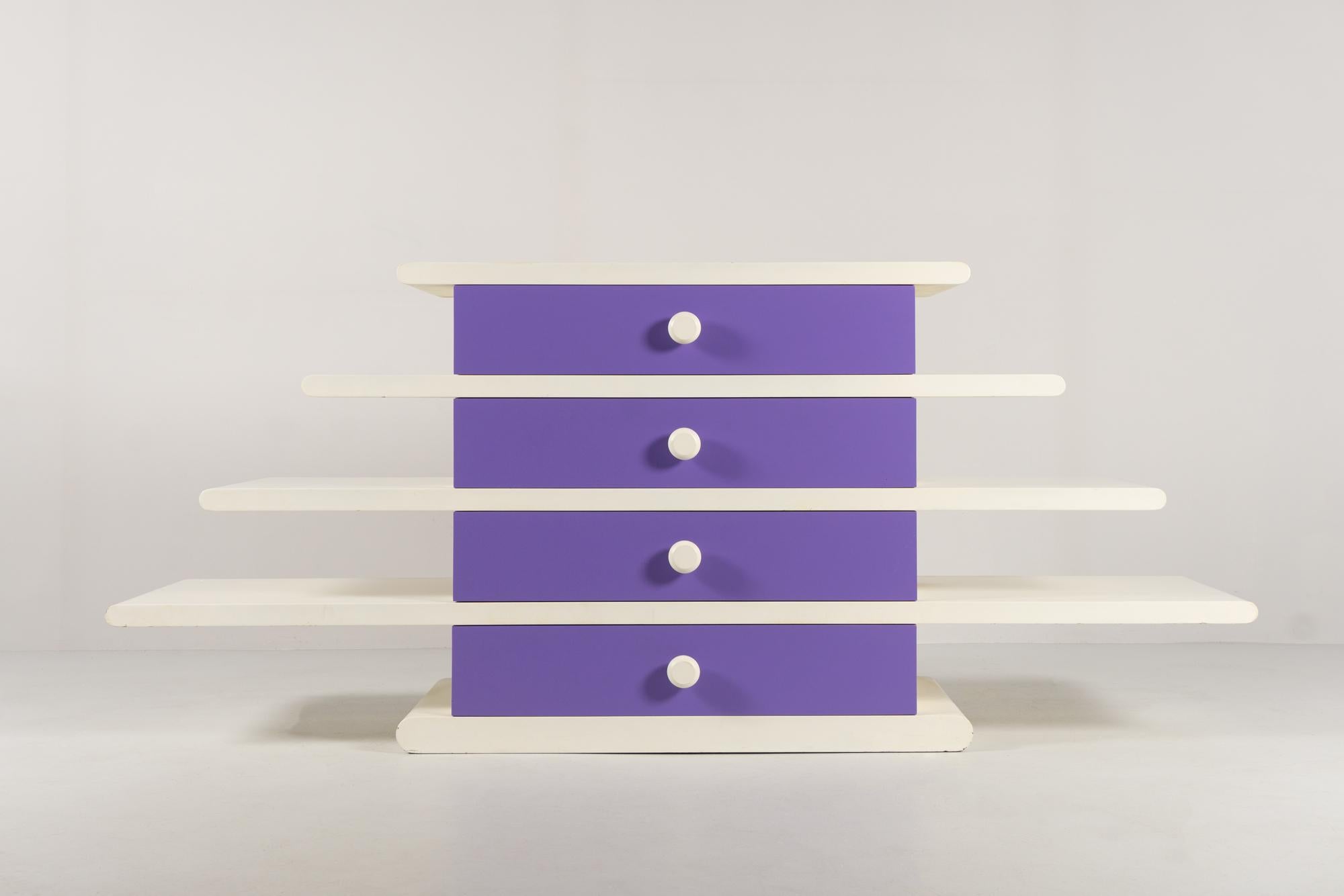 Cómoda del diseñador Hans Von Klier, 1969 Italiano en venta
