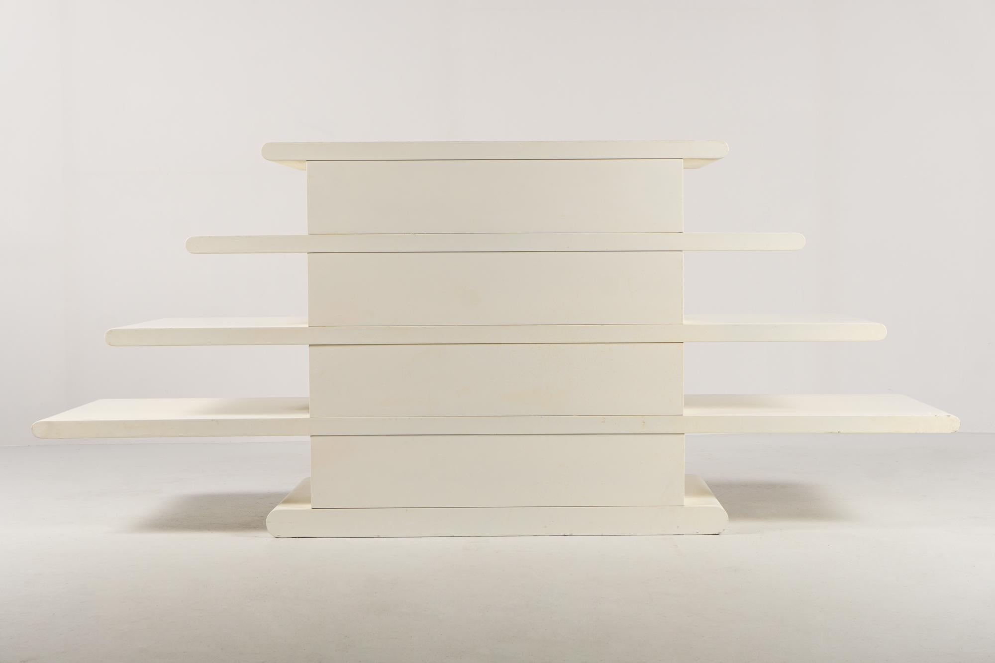 Cómoda del diseñador Hans Von Klier, 1969 mediados del siglo XX en venta