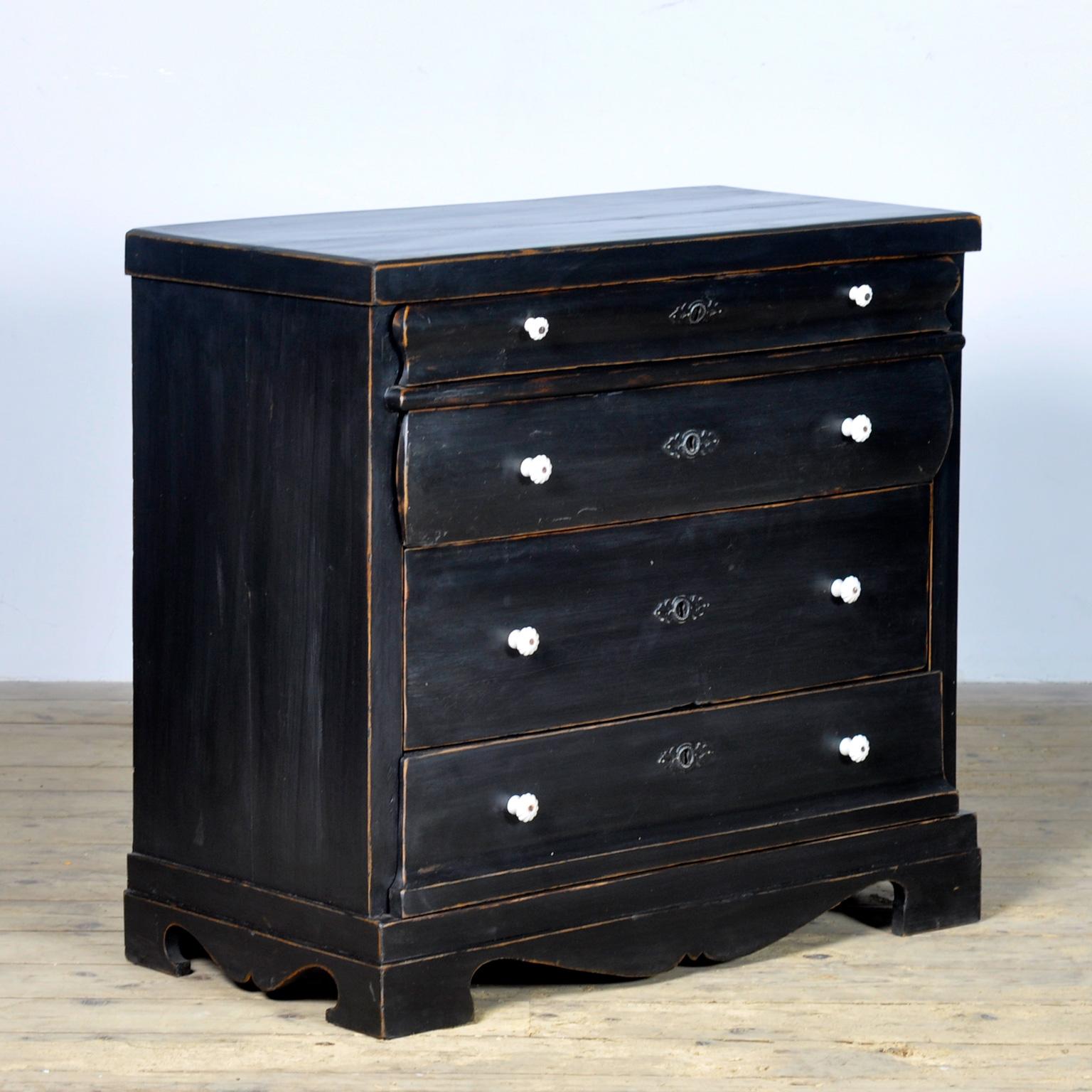 Rustic Chest of drawers, 1910s