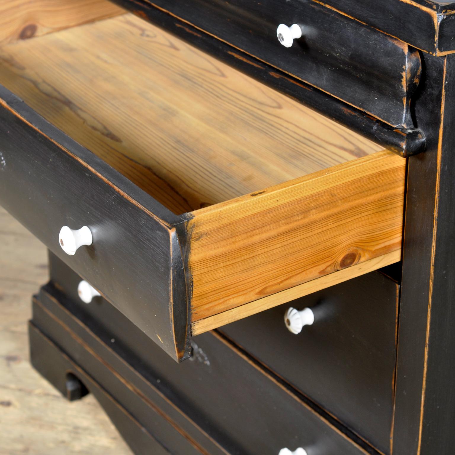 Early 20th Century Chest of drawers, 1910s