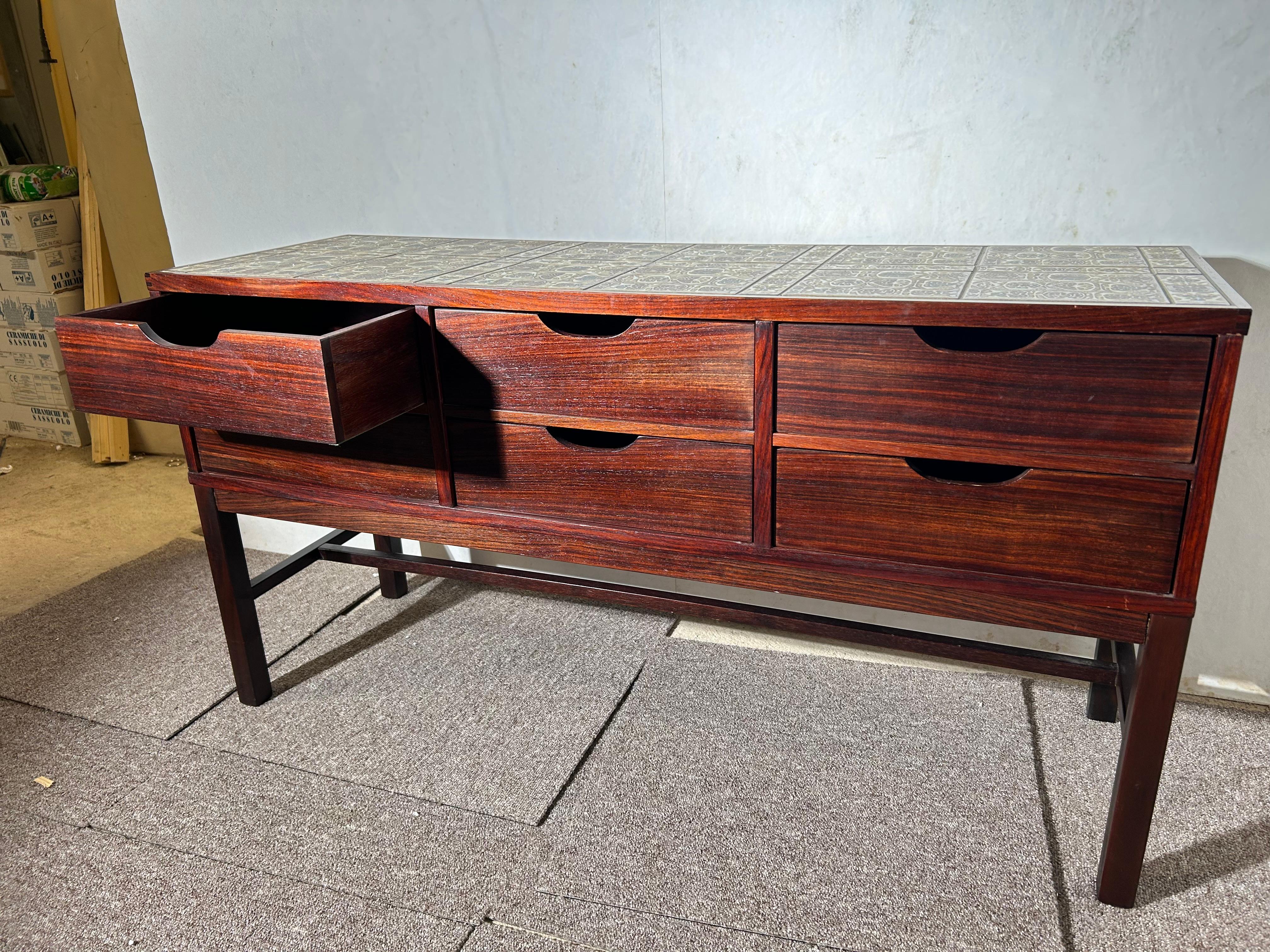 Chest of drawers and Mirror, 1950, tiled top, Royal Copenhagen. For Sale 5