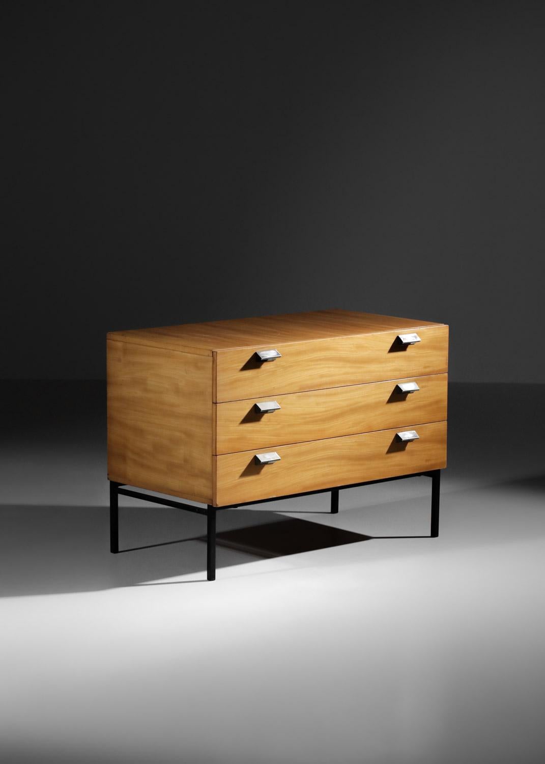 Chest of Drawers André Monpoix Model 812 for Meuble TV, 1960s For Sale 8