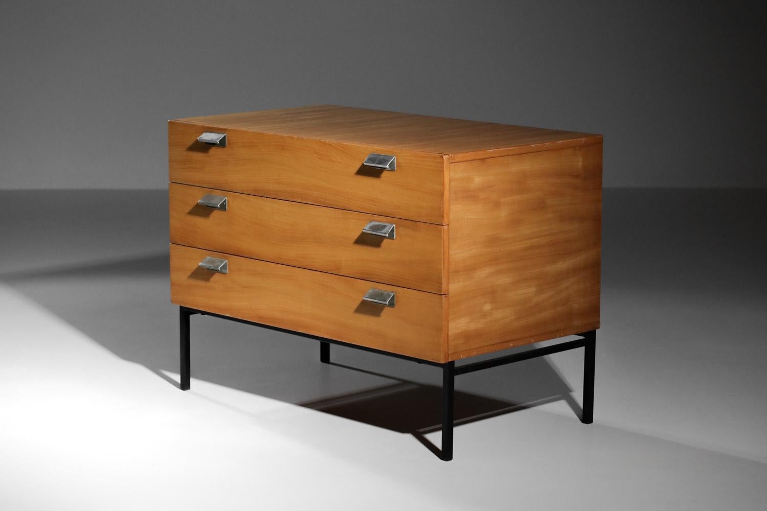 Chest of Drawers André Monpoix Model 812 for Meuble TV, 1960s For Sale 10