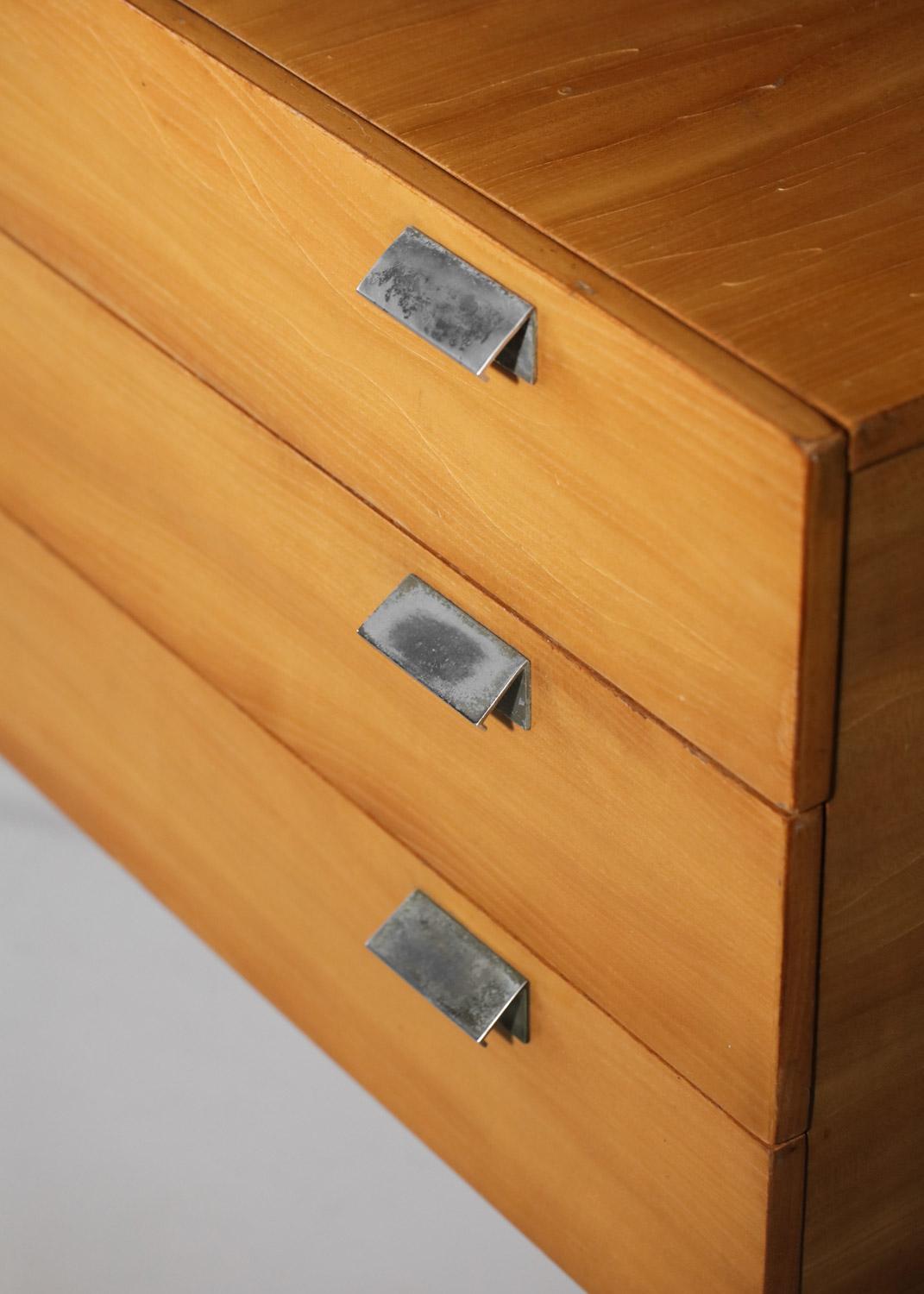 Mid-Century Modern Chest of Drawers André Monpoix Model 812 for Meuble TV, 1960s For Sale