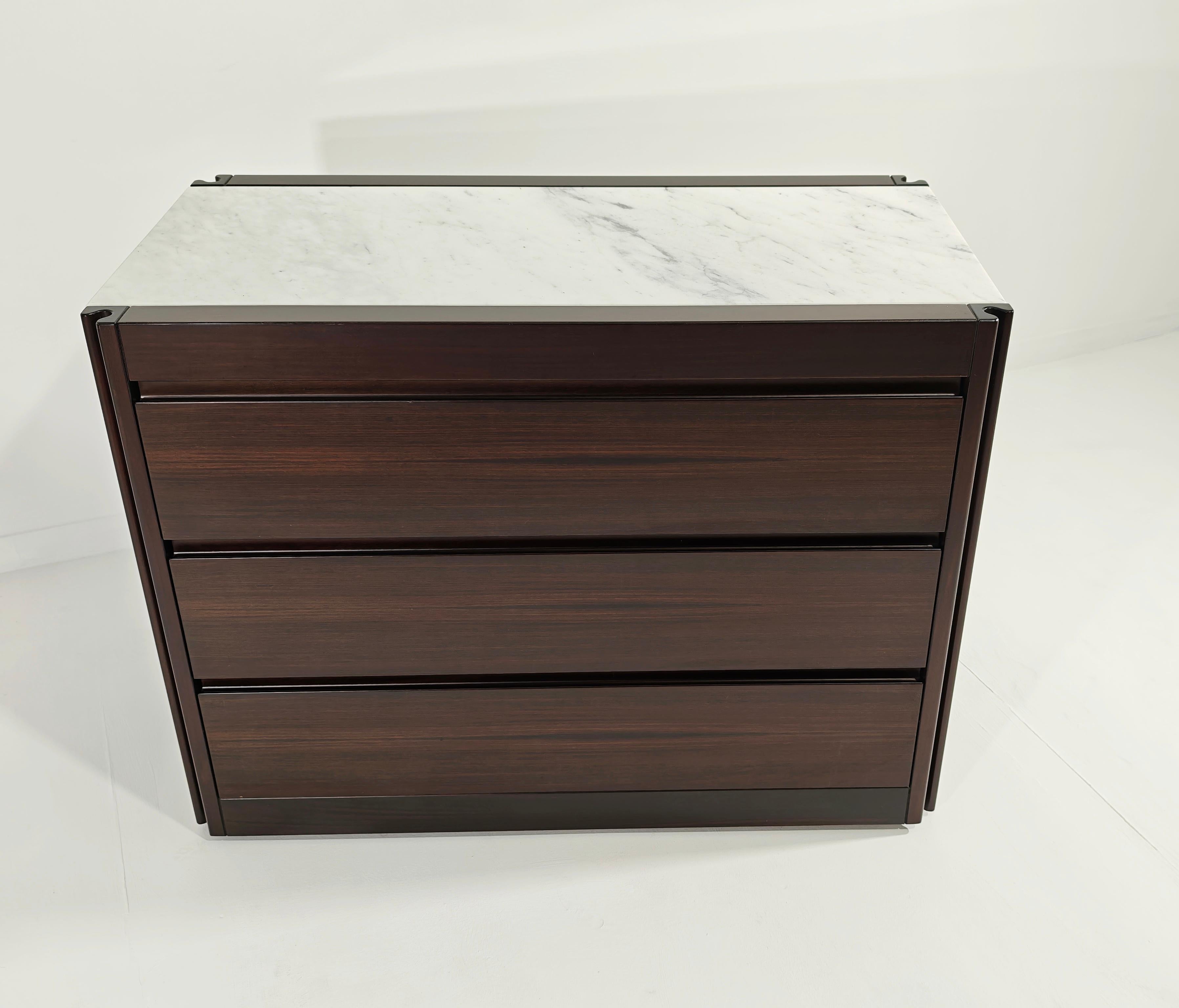 Cassettiera Angelo Mangiarotti per Molteni 4D Legno Marmo Metà Anni '60 In condizioni ottime in vendita a Palermo, IT