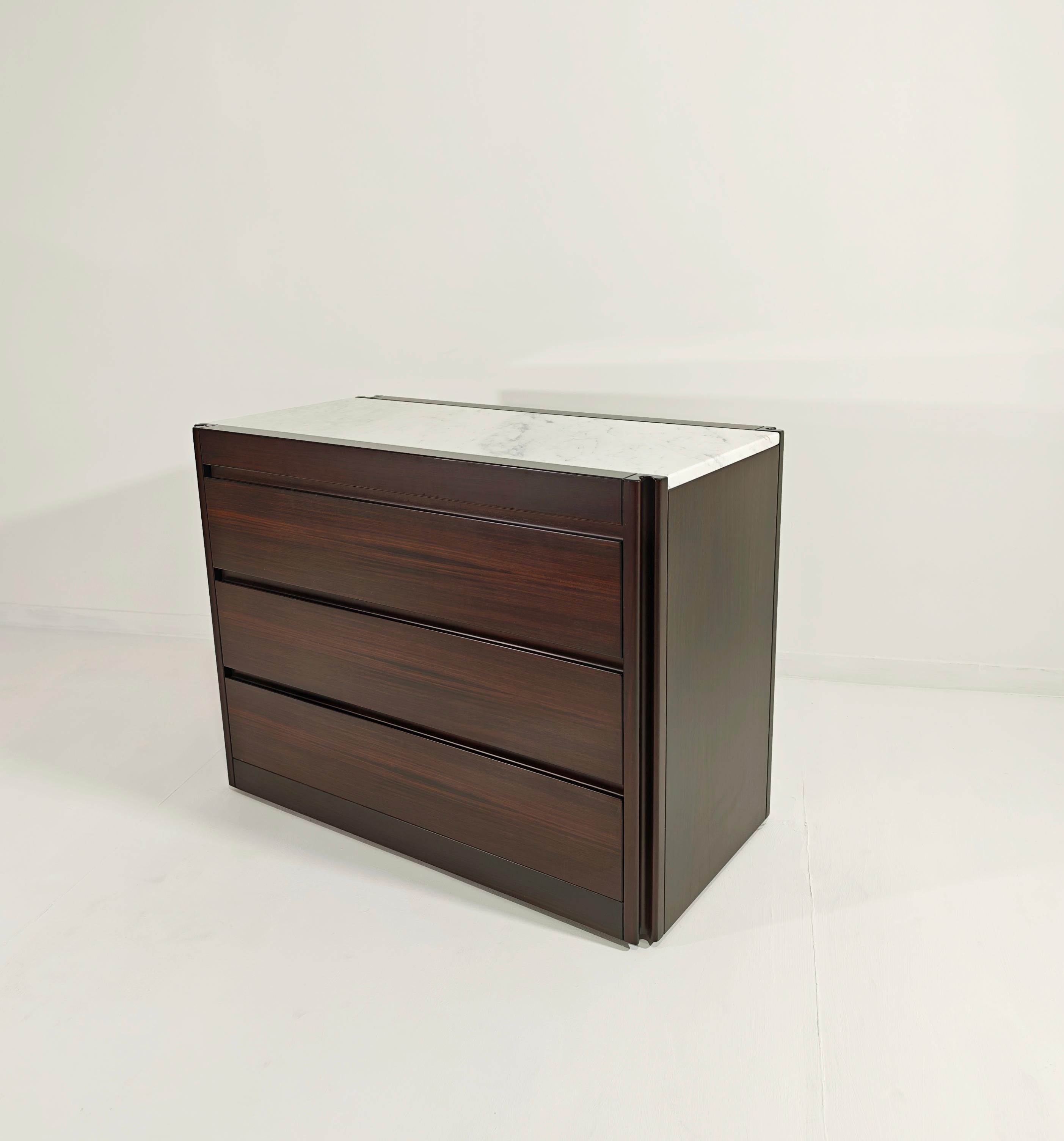Marmo di Carrara Cassettiera Angelo Mangiarotti per Molteni 4D Legno Marmo Metà Anni '60 in vendita