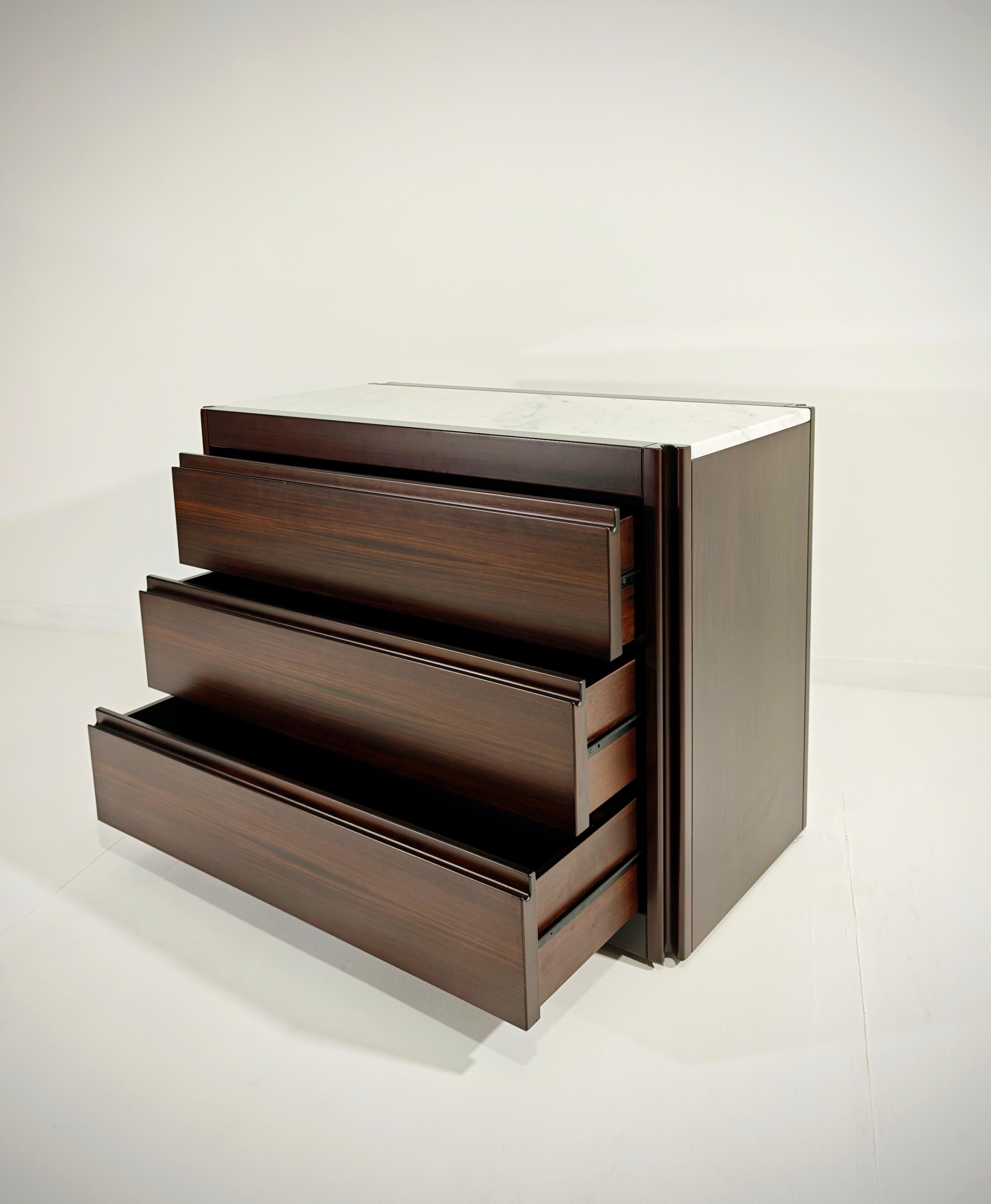 Cassettiera Angelo Mangiarotti per Molteni 4D Legno Marmo Metà Anni '60 in vendita 2