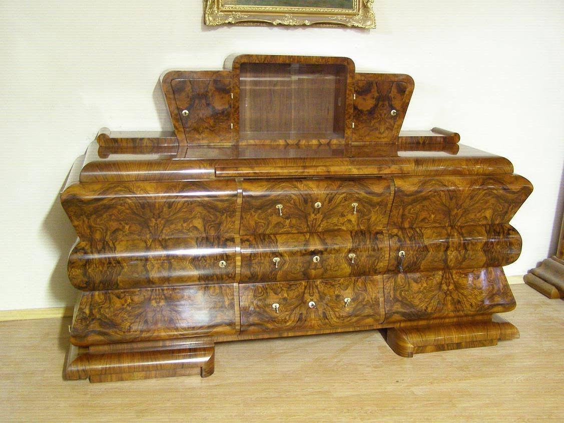 Cassettiera Art Deco. . :) 



