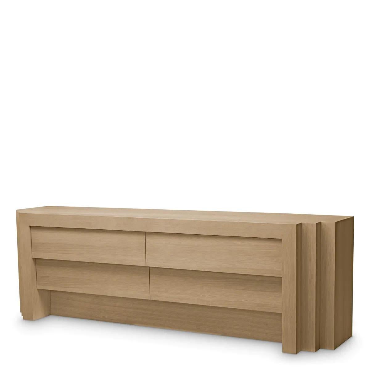 Kommode, Unterschrank, natürliches Eichenfurnier, zeitgenössische Arbeit.

Kommode mit 4 breiten Schubladen in Eiche natur, reine und architektonische Linien, tolle Dekoration.

H: 70cm B: 220,5cm T: 50,5cm 

Produktionszeit: 2-3 Wochen