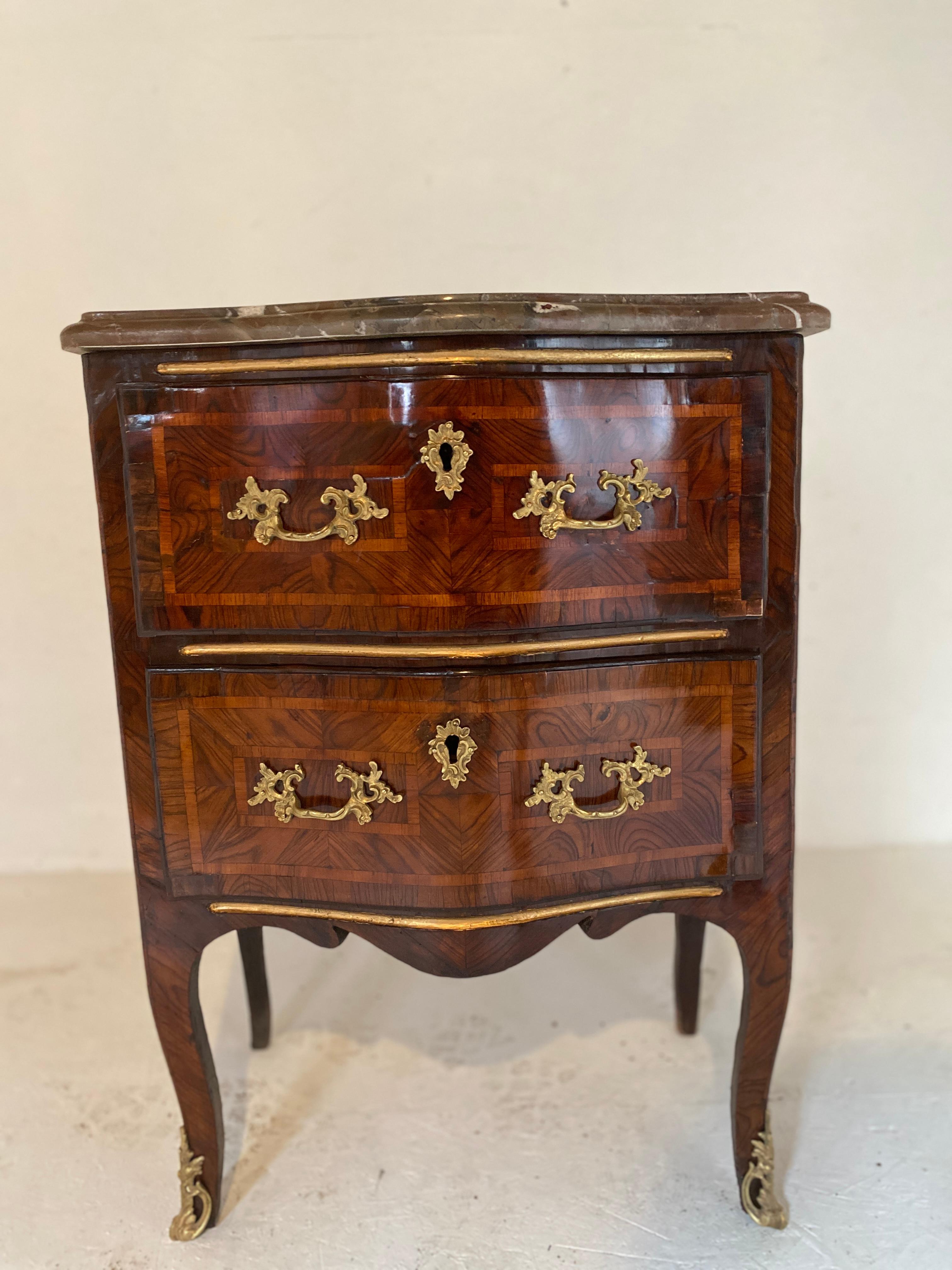 18th Century and Earlier chest of drawers between two 18th Louis XV with its marble and a very pretty mar For Sale