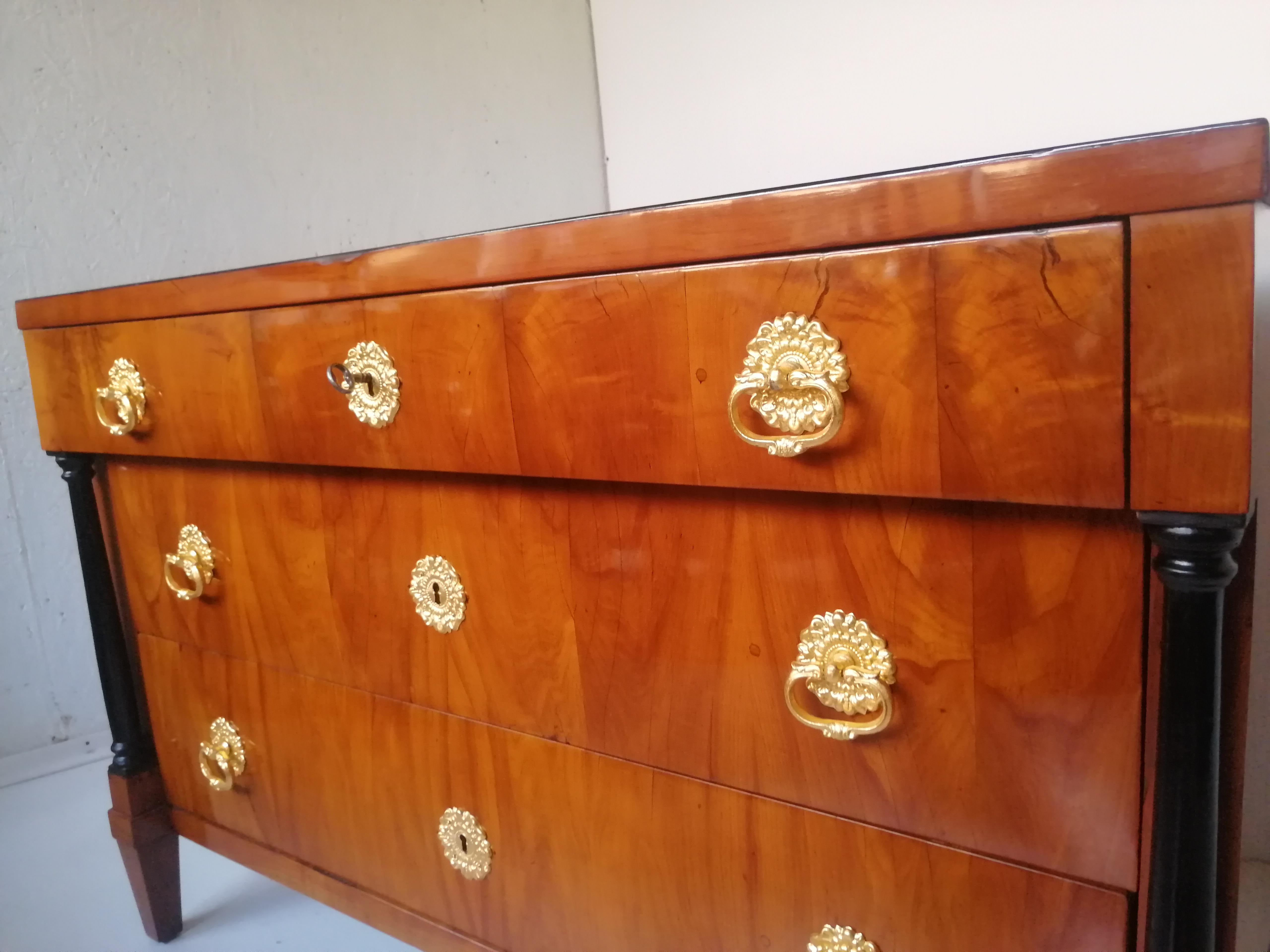 Chest of Drawers Biedermeier from 1810 For Sale 4