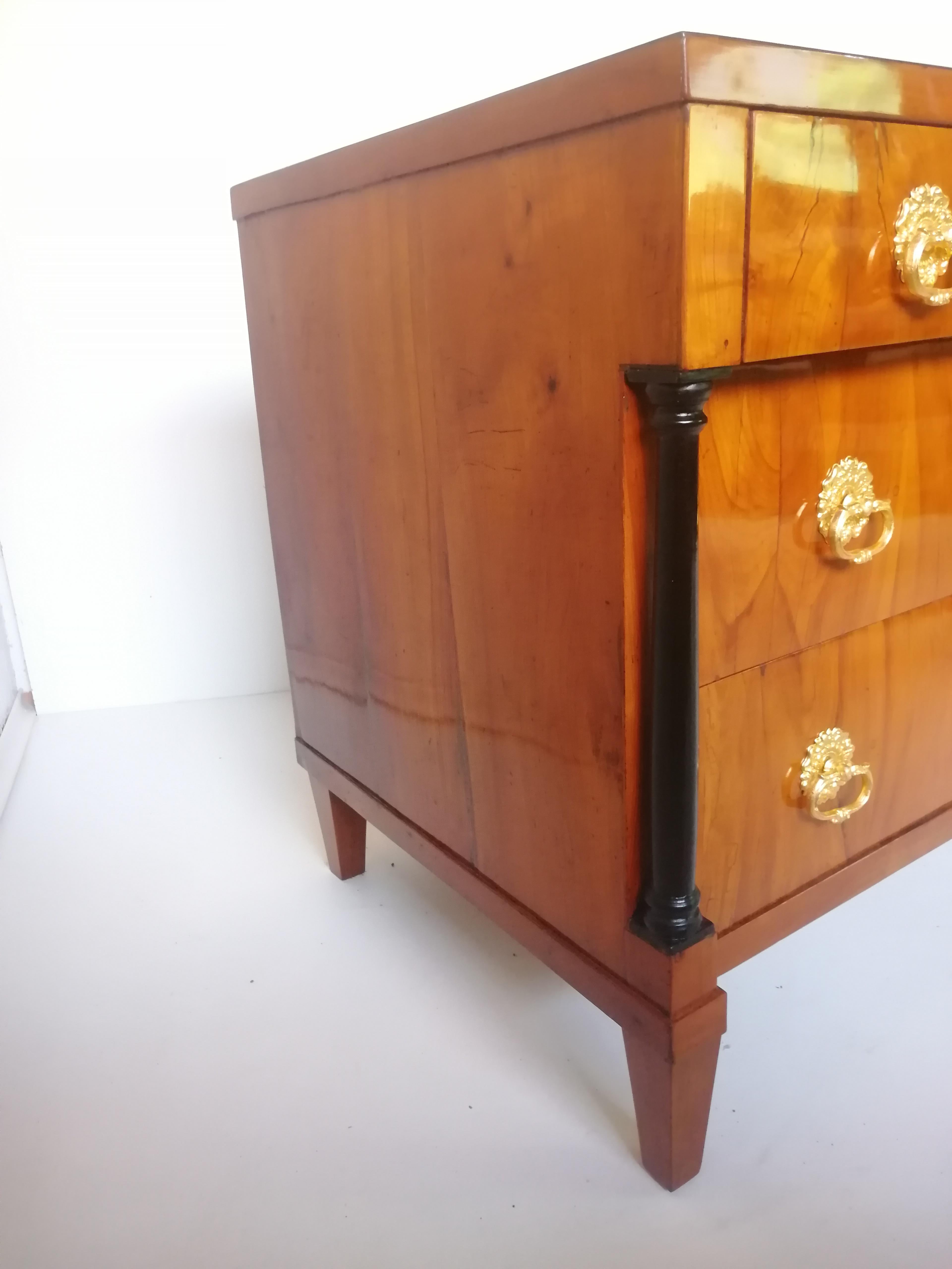 Chest of Drawers Biedermeier from 1810 For Sale 9