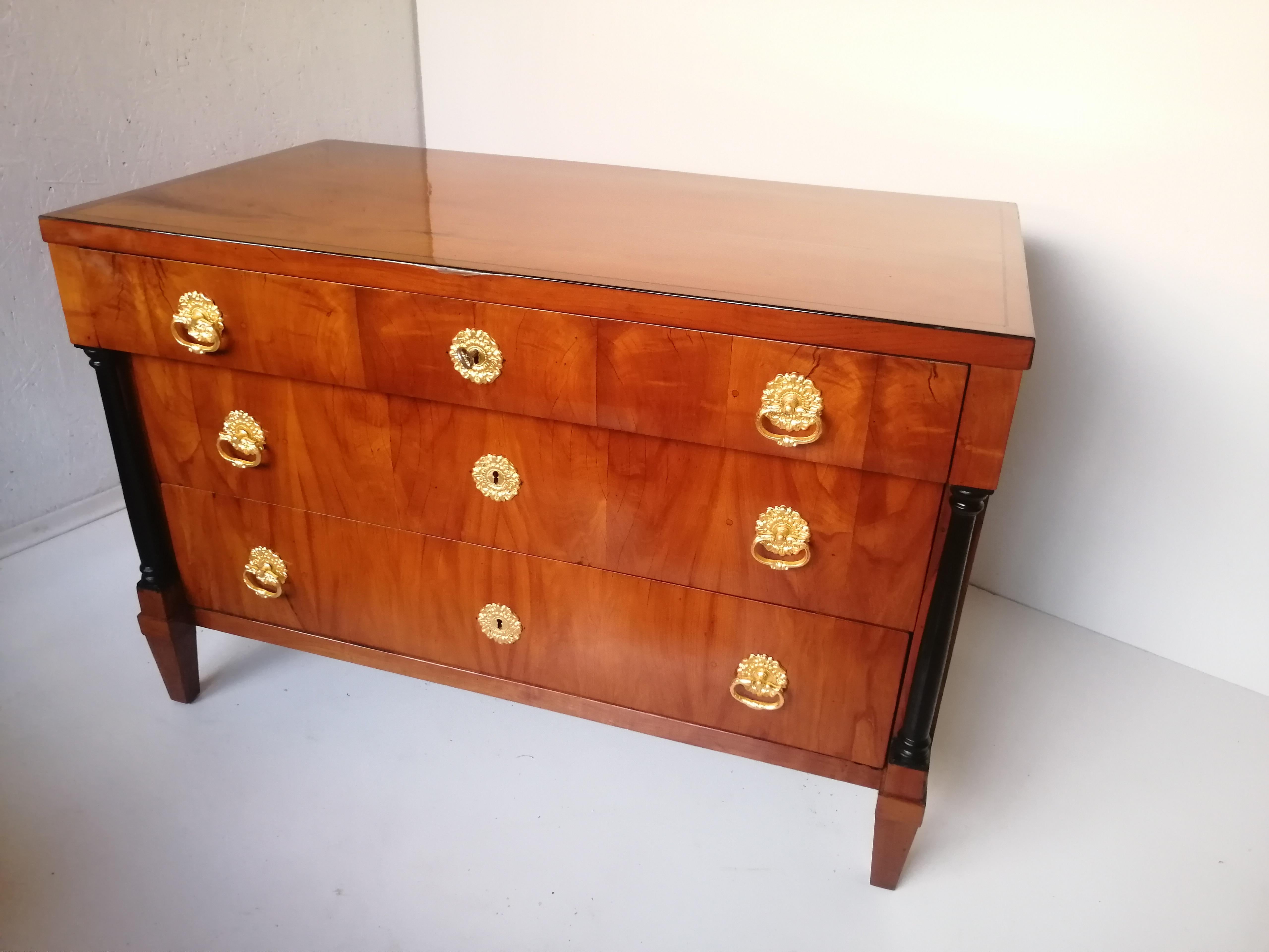 Chest of Drawers Biedermeier from 1810 For Sale 10