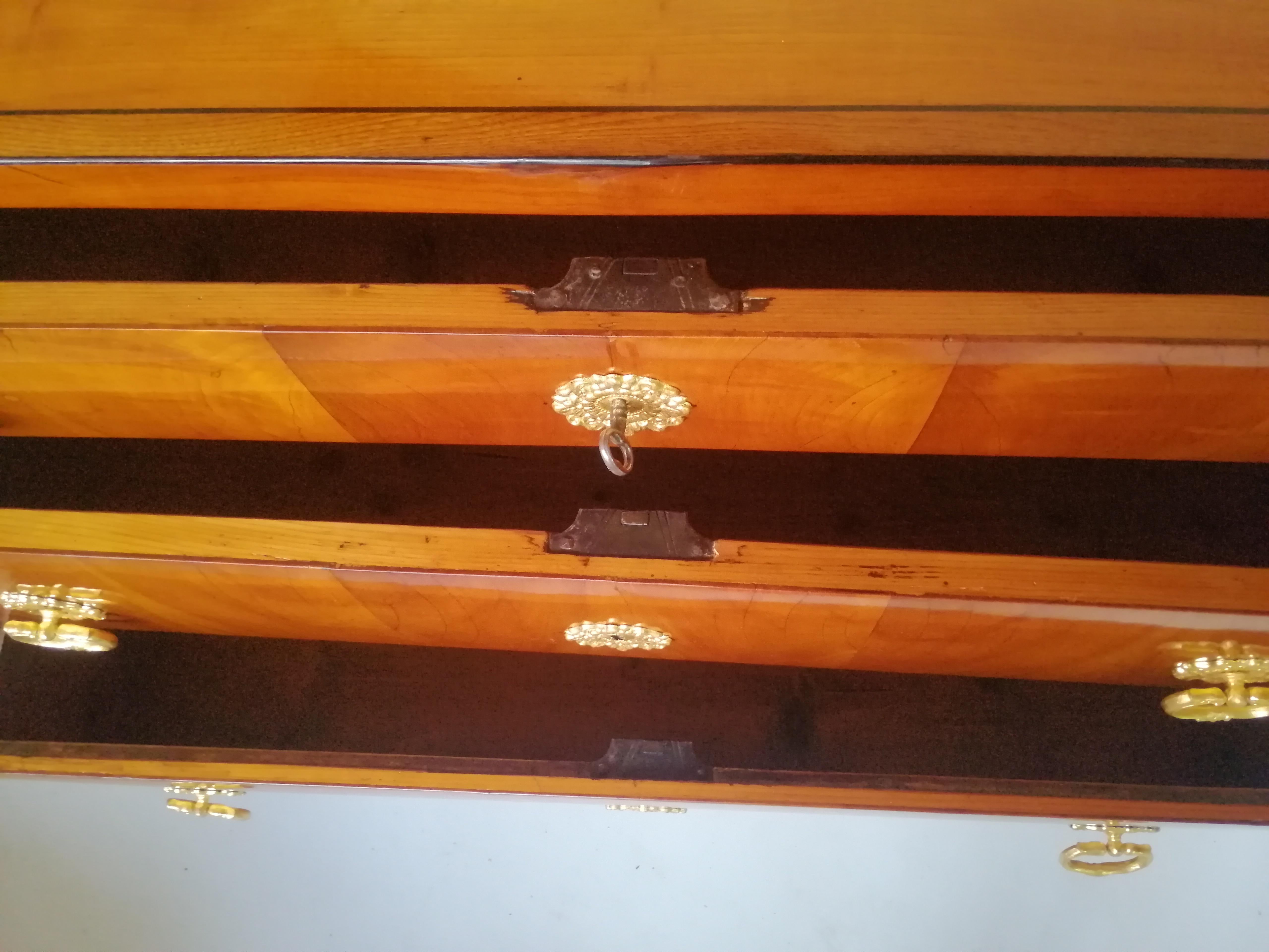 Chest of Drawers Biedermeier from 1810 For Sale 1