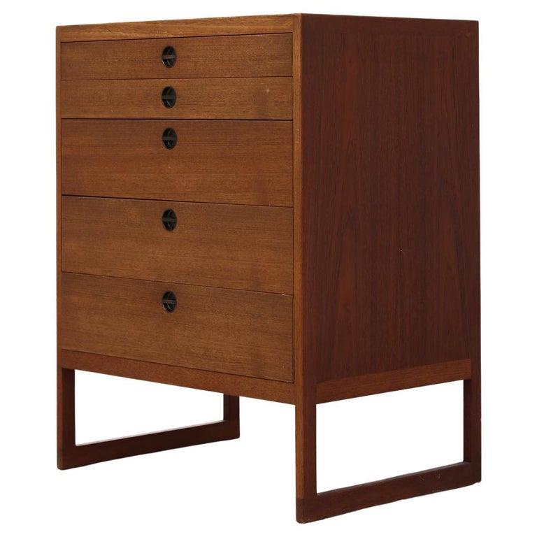 Chest of drawers BM 59 by Børge Mogensen For Sale at 1stDibs
