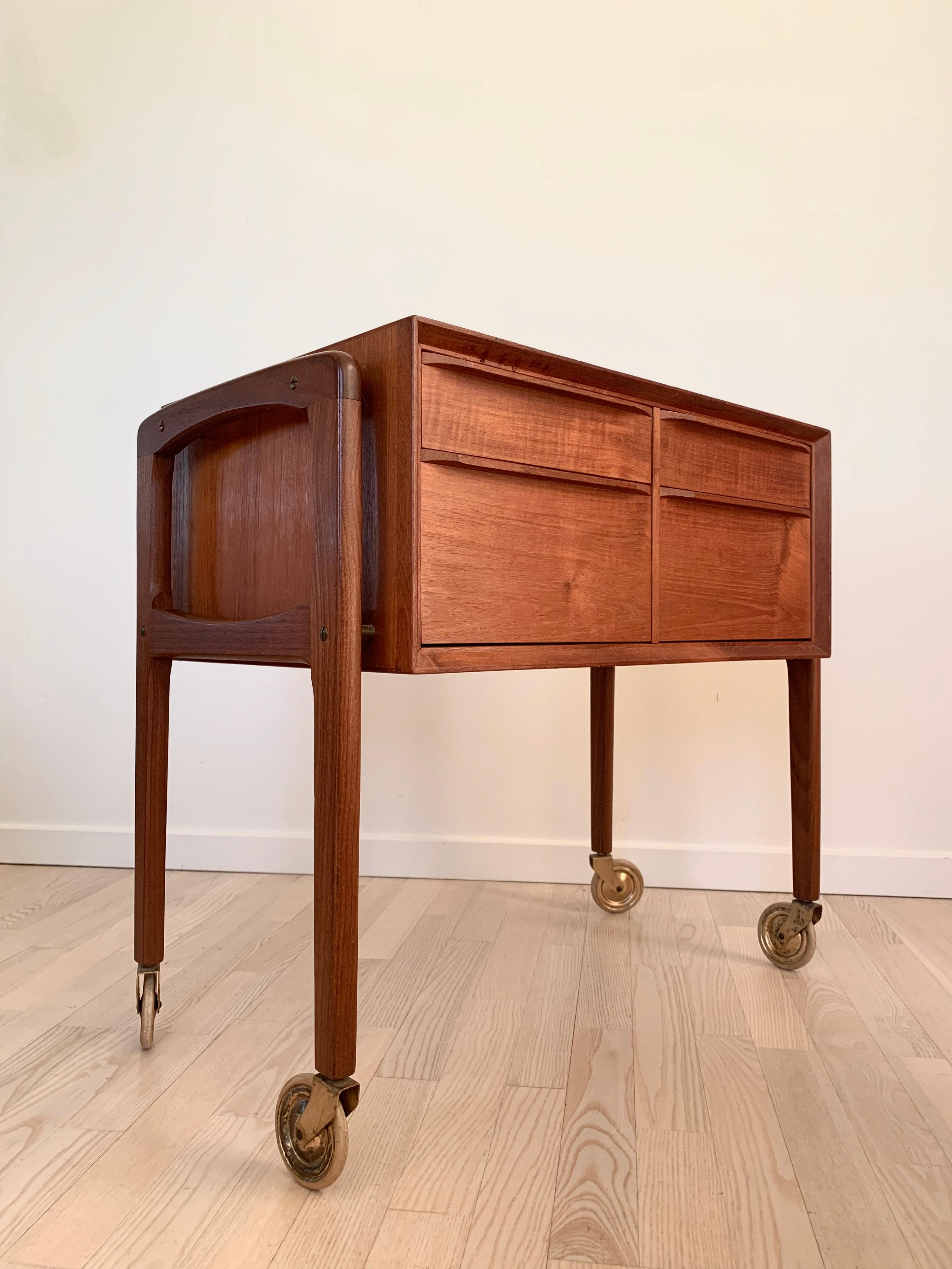 20th Century Chest of drawers by Arne Vodder