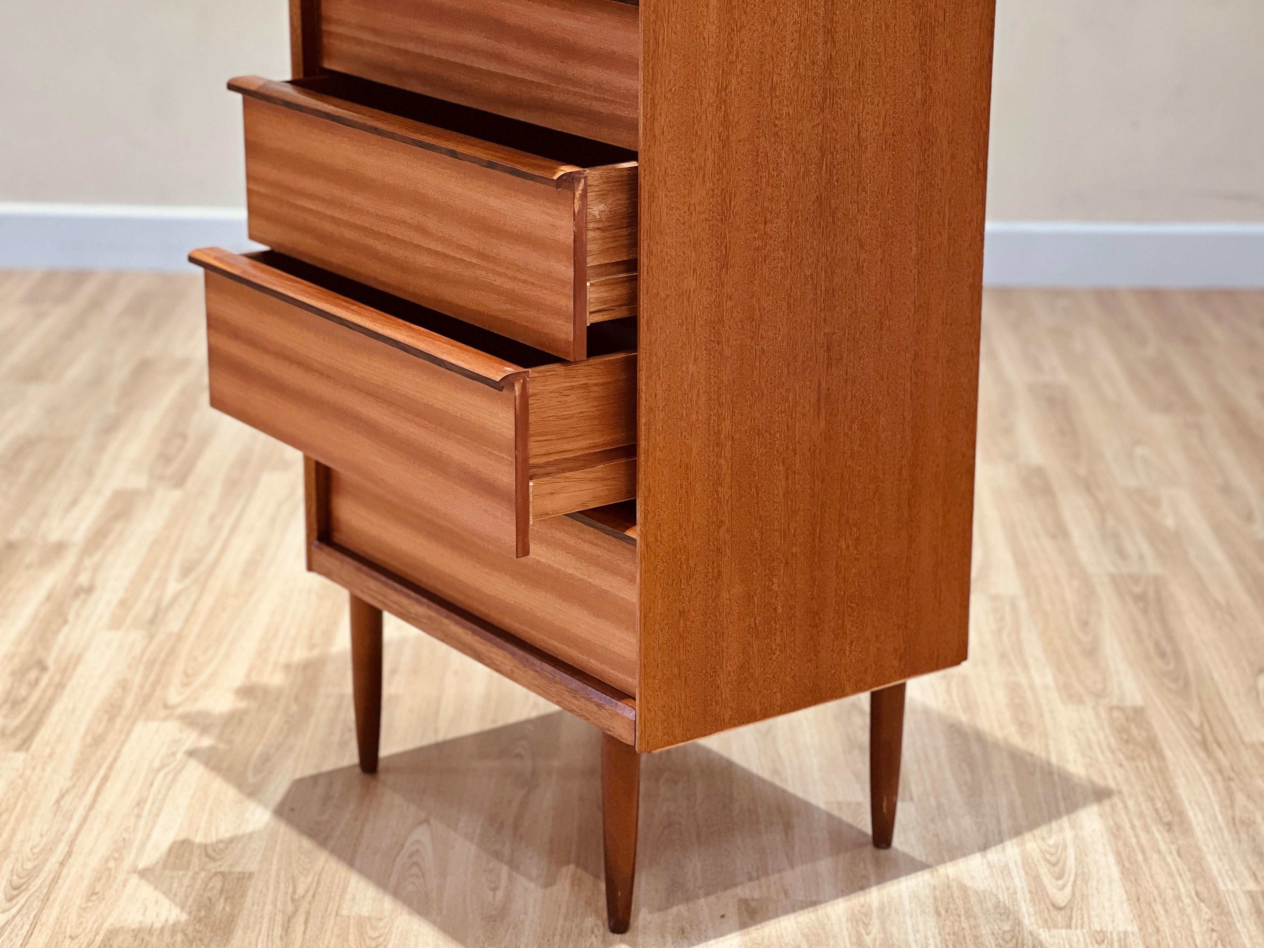 Chest of drawers by Austin Suite, 1960 For Sale 2