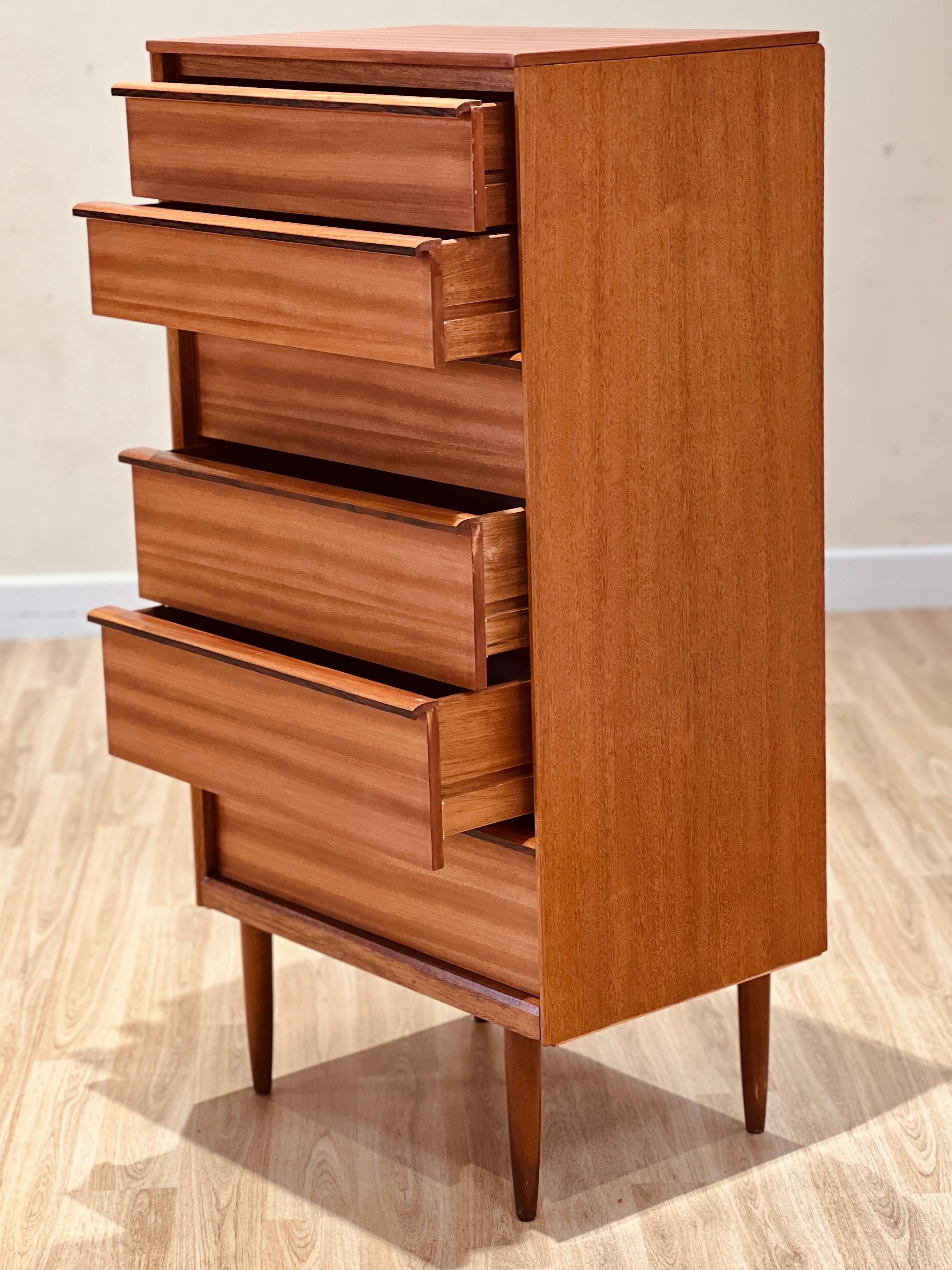Chest of drawers by Austin Suite, 1960 For Sale 1