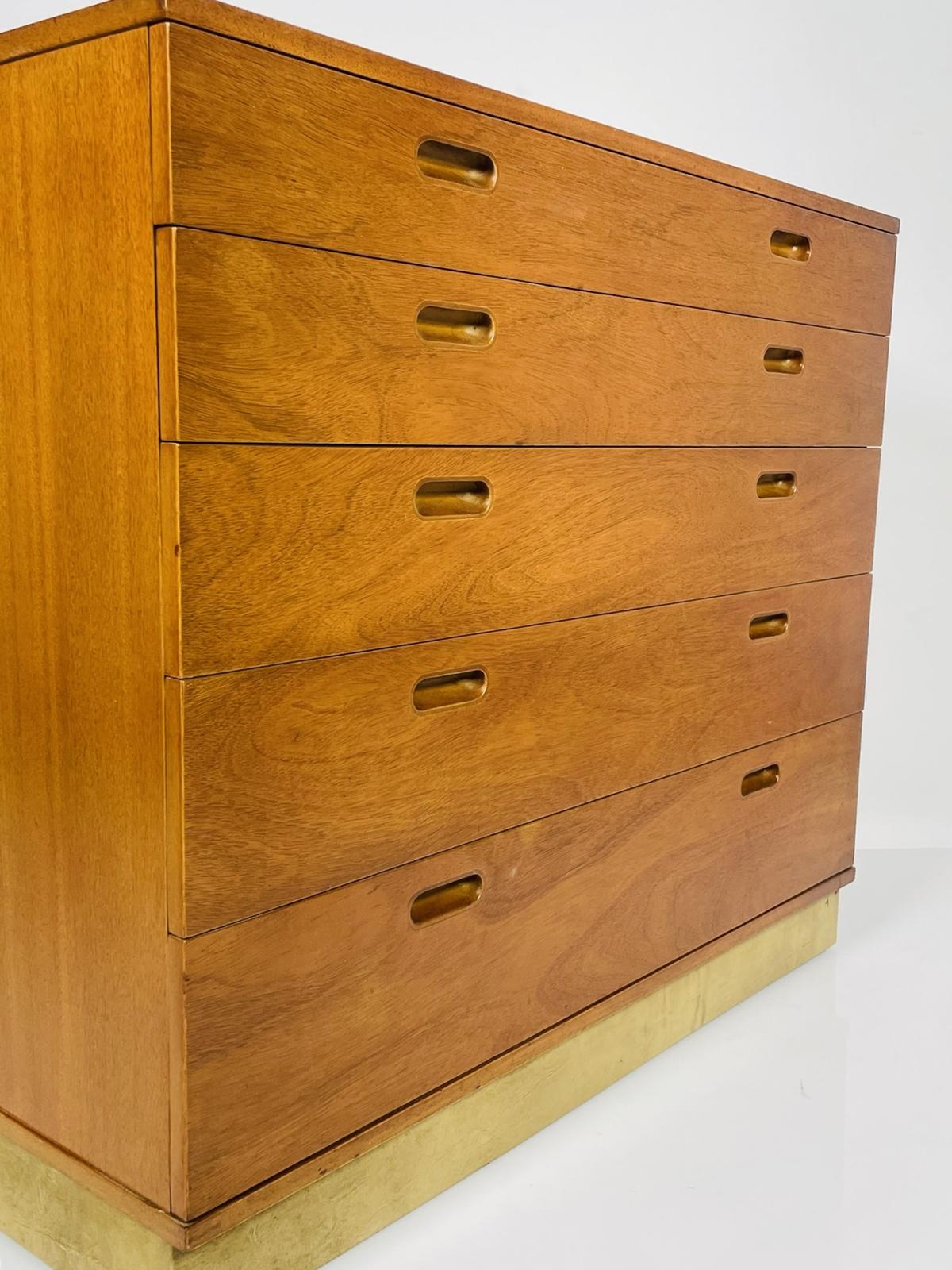 Chest of Drawers by Edward Wormley for Dunbar For Sale 8