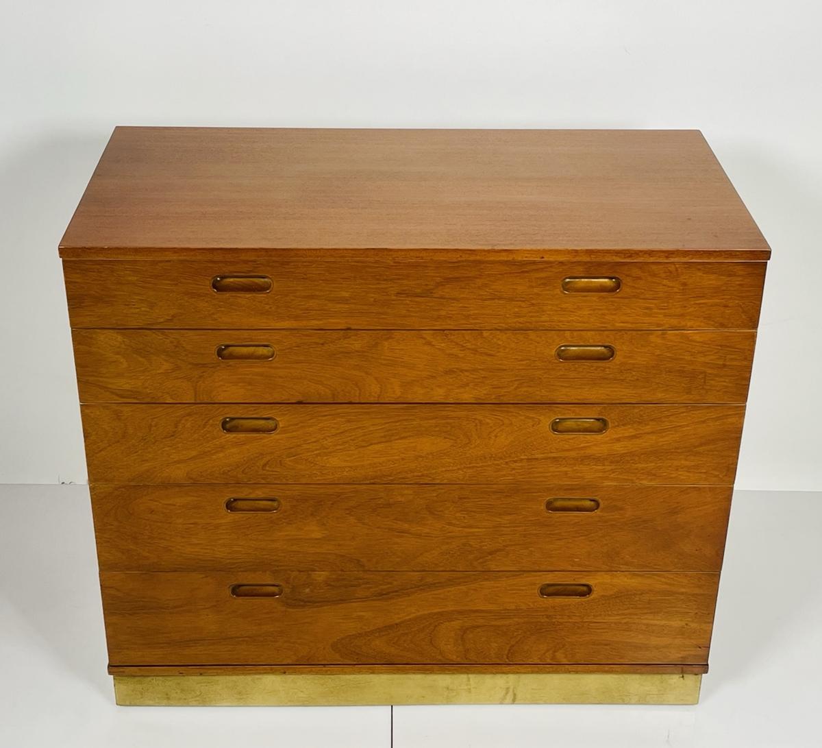 American Chest of Drawers by Edward Wormley for Dunbar For Sale