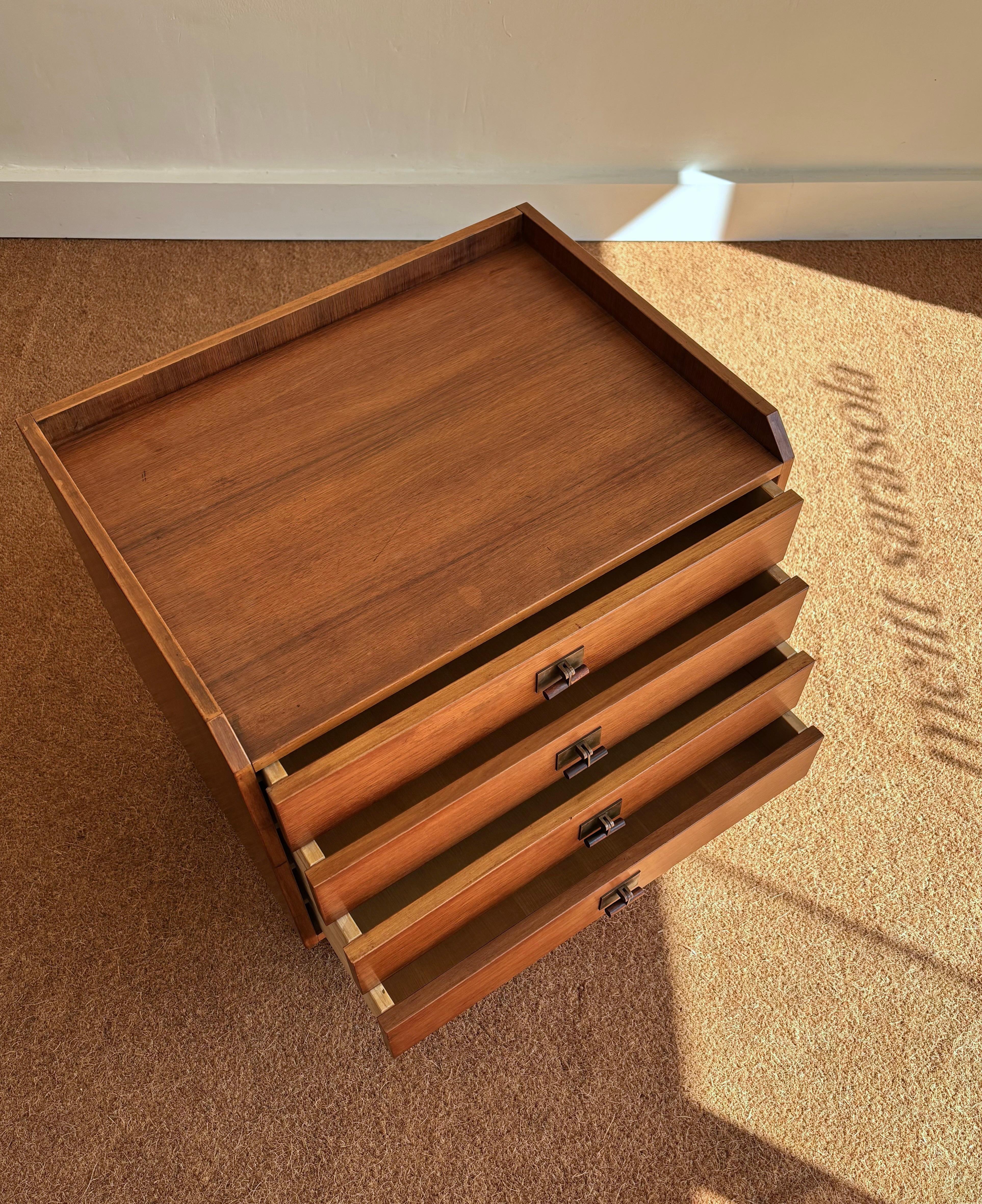 Cassettiera di Franco Albini per Poggi, Italia, 1958 In condizioni buone in vendita a ALHAURÍN EL GRANDE, ES