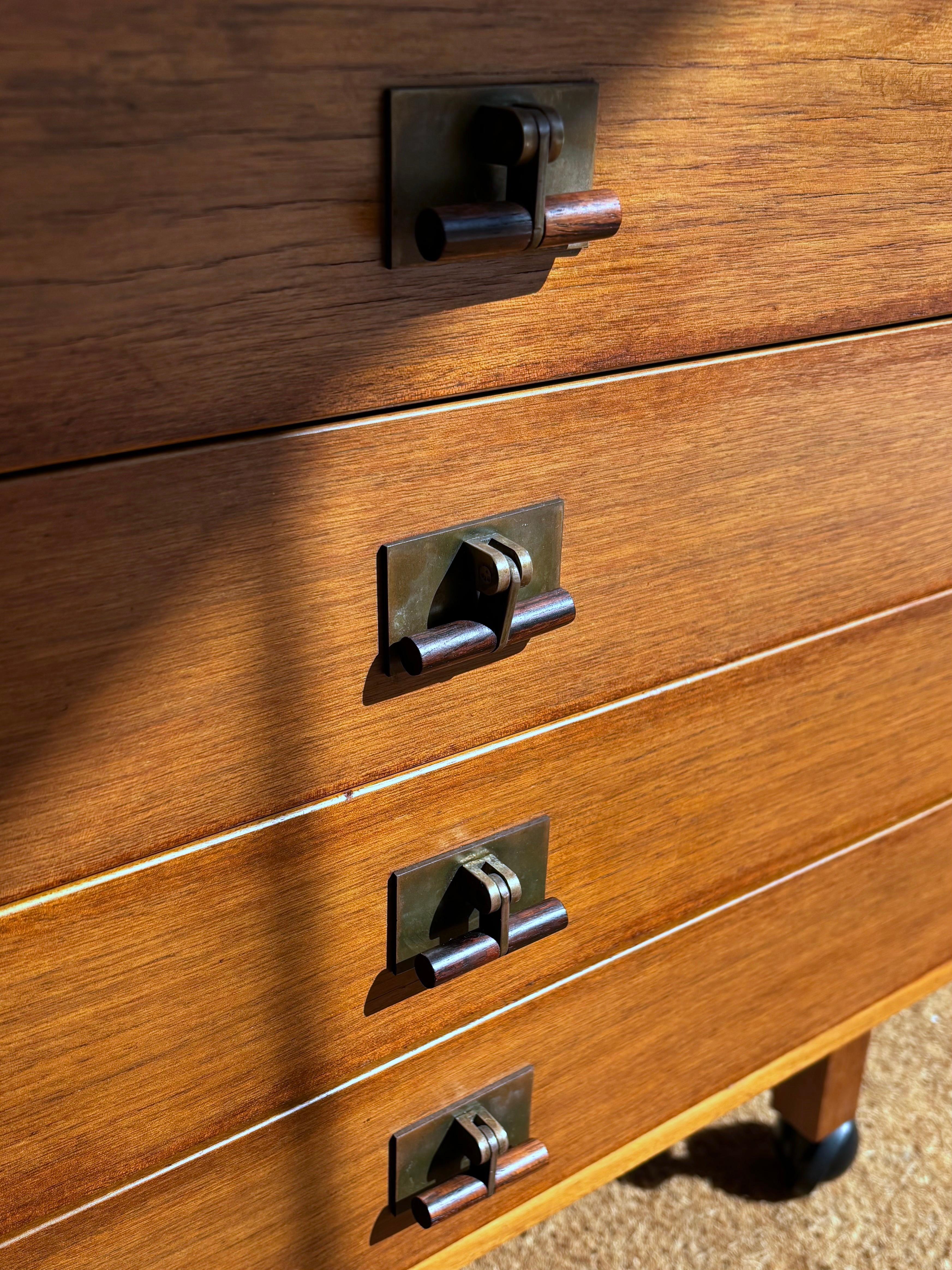 Ottone Cassettiera di Franco Albini per Poggi, Italia, 1958 in vendita