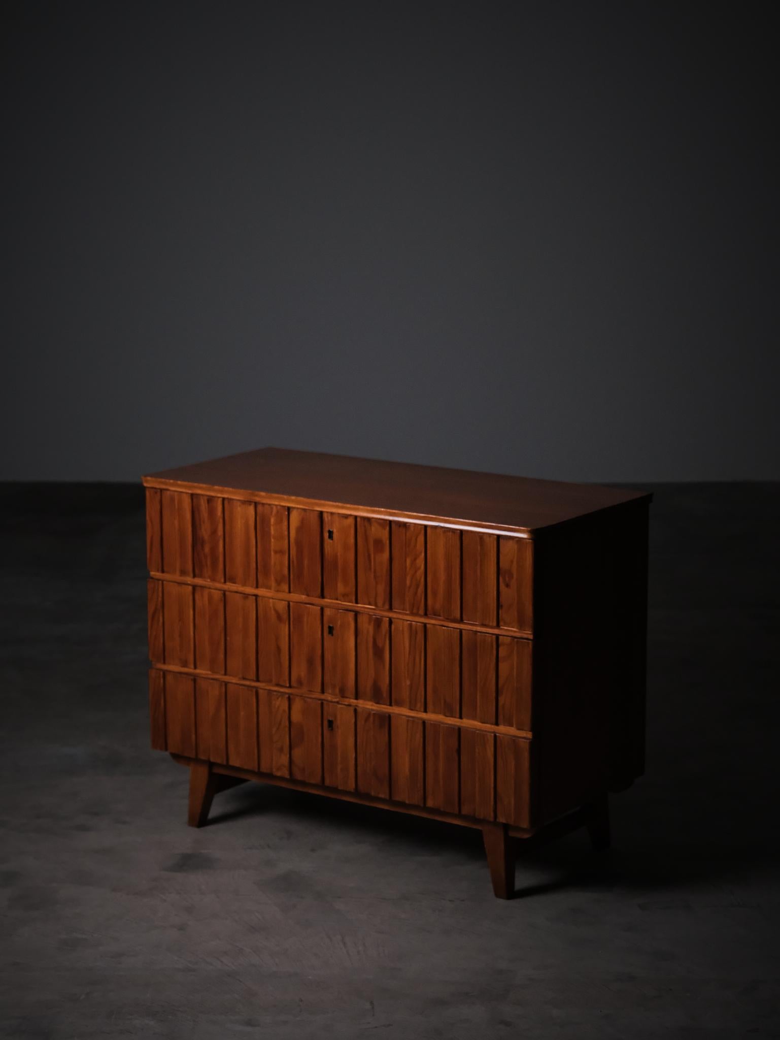 Scandinavo moderno Cassettiera di Göran Malmvall per Karl Andersson & Söner, Svezia, anni '40 in vendita