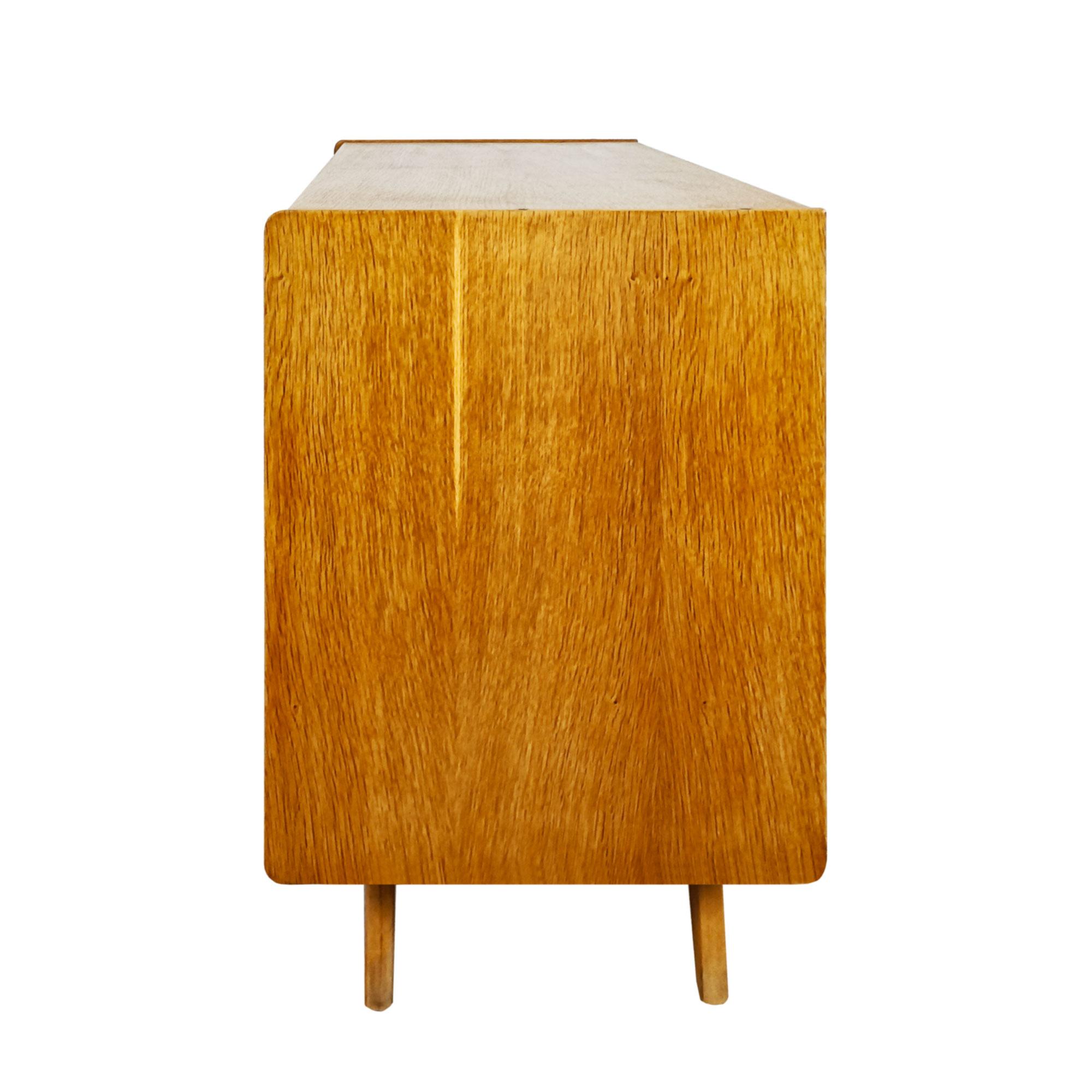 Cassettiera di Jiri Jiroutek - Cecoslovacchia 1962 In condizioni buone in vendita a Girona, Girona