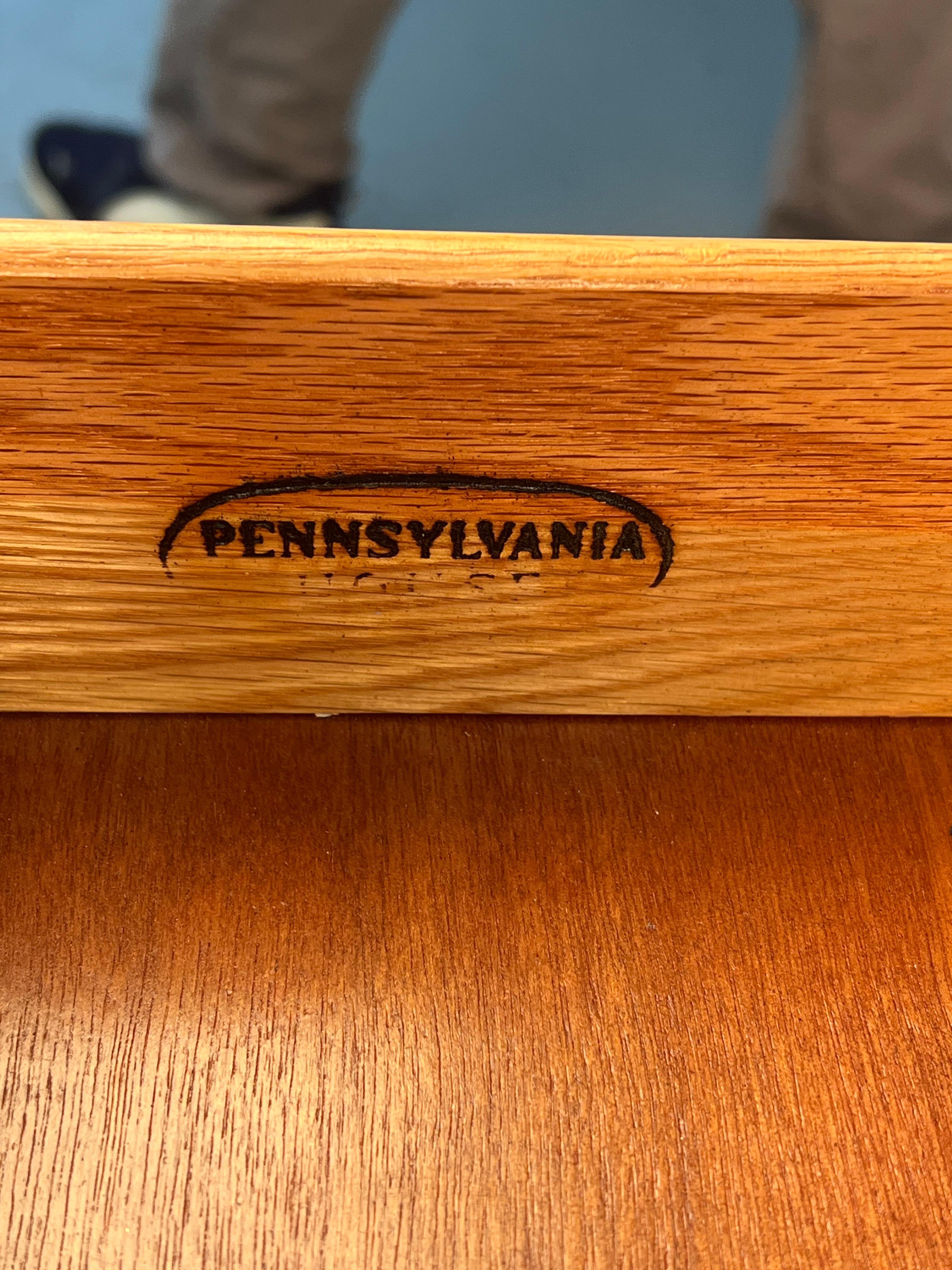 Cassettiera di Pennsylvania House in vendita 4