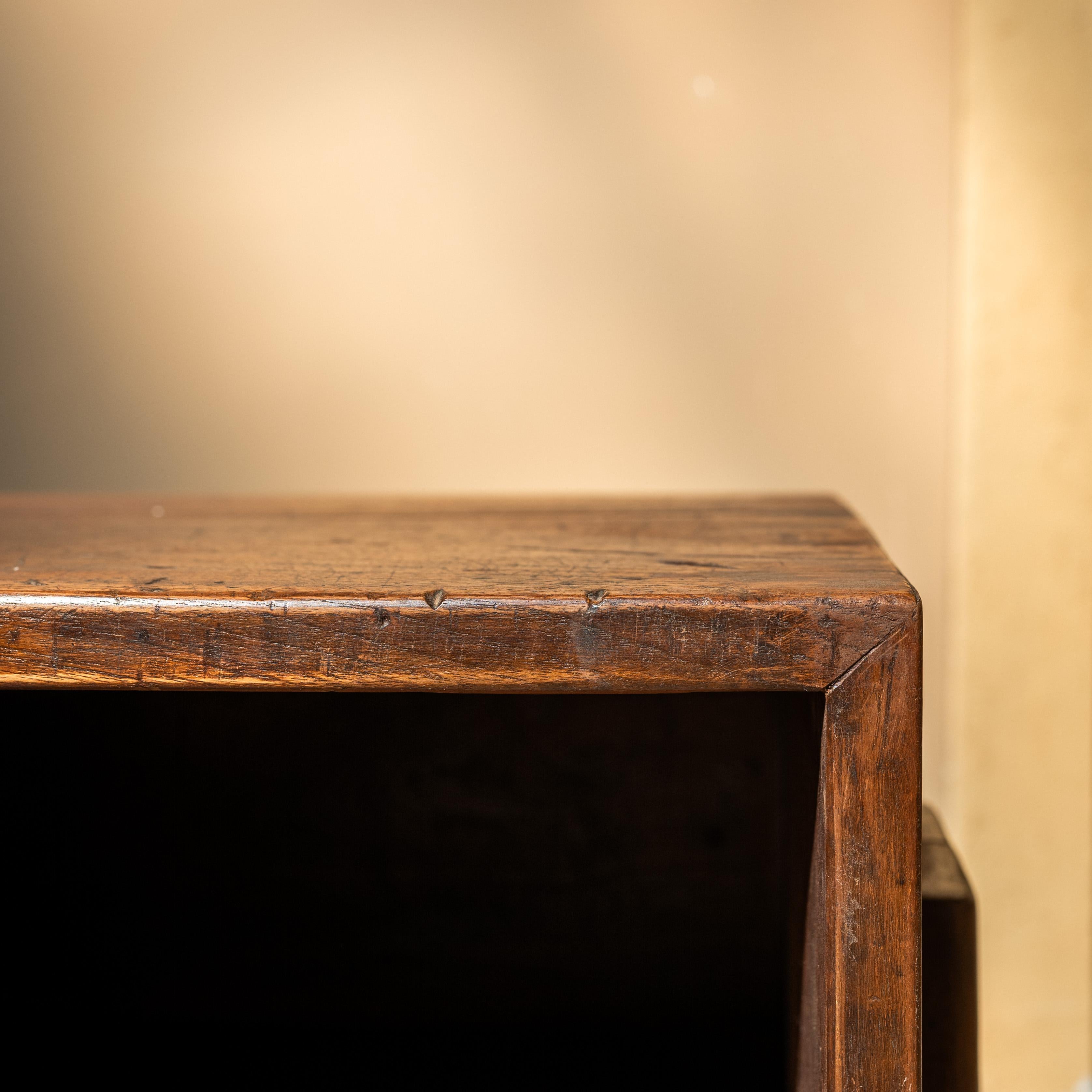 Kommode von Pierre Jeanneret im Angebot 1